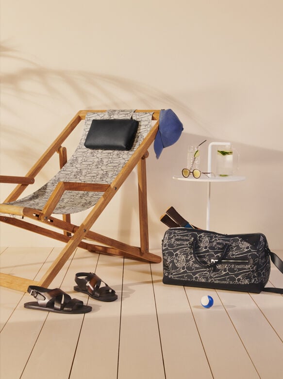 故事: BERLUTI CELEBRATES SUMMER WITH TECTONA