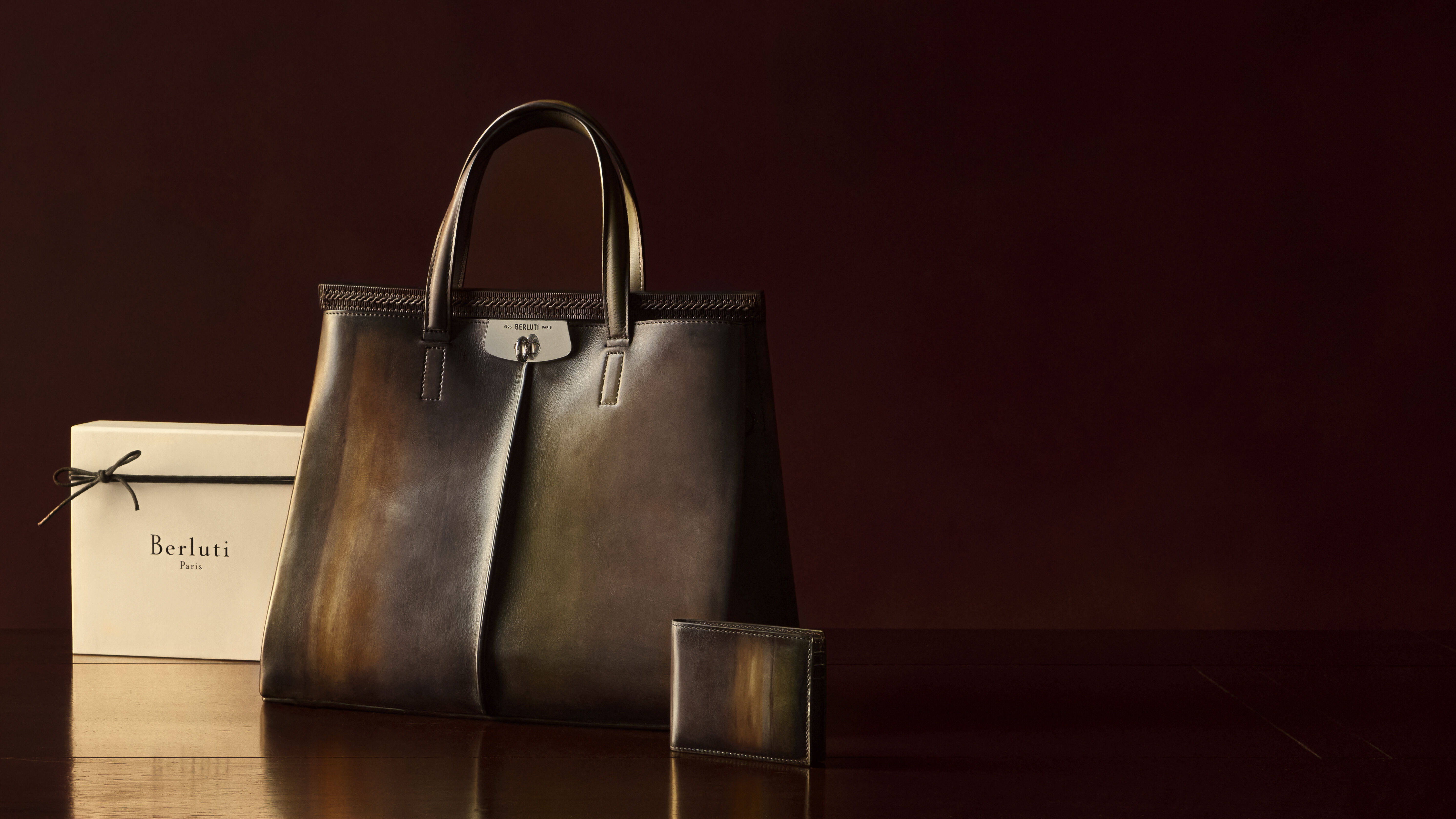 BERLUTI ブラウンレザートートバッグ 保存袋付き BERLUTI ブラウンレザートートバッグ 保存袋付き BERLUTI ブラウン