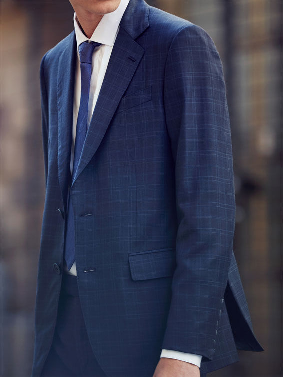 Silk tie or knit tie? | Berluti