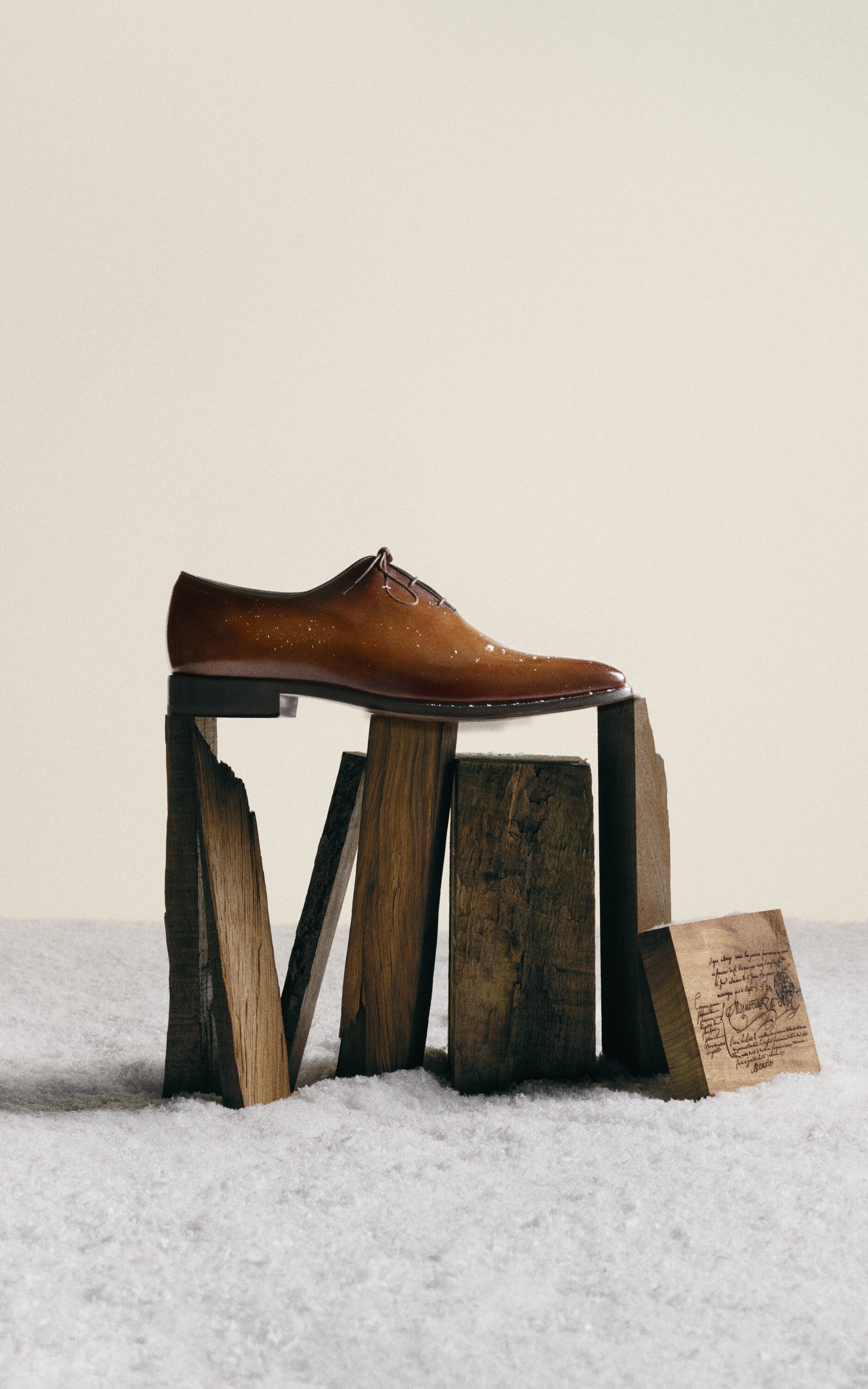 SHOES2_5x8.jpg?sw=1280