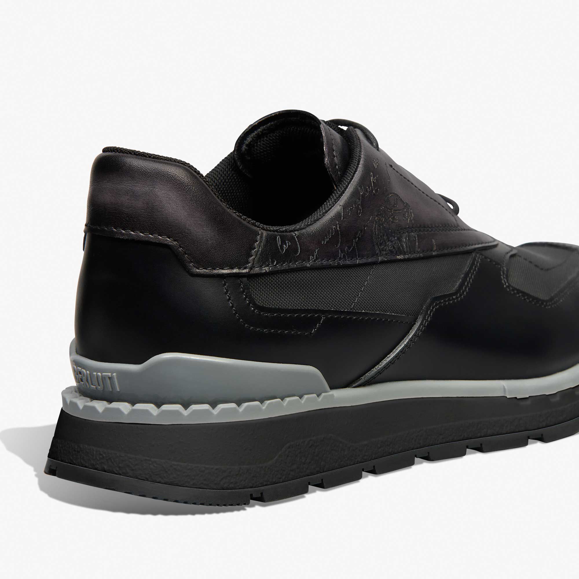履き心地抜群●Berluti●Fast Trek Scrittoスニーカー Fast Track Scritto Leather And Knit Slip-On Sneaker | Berluti US