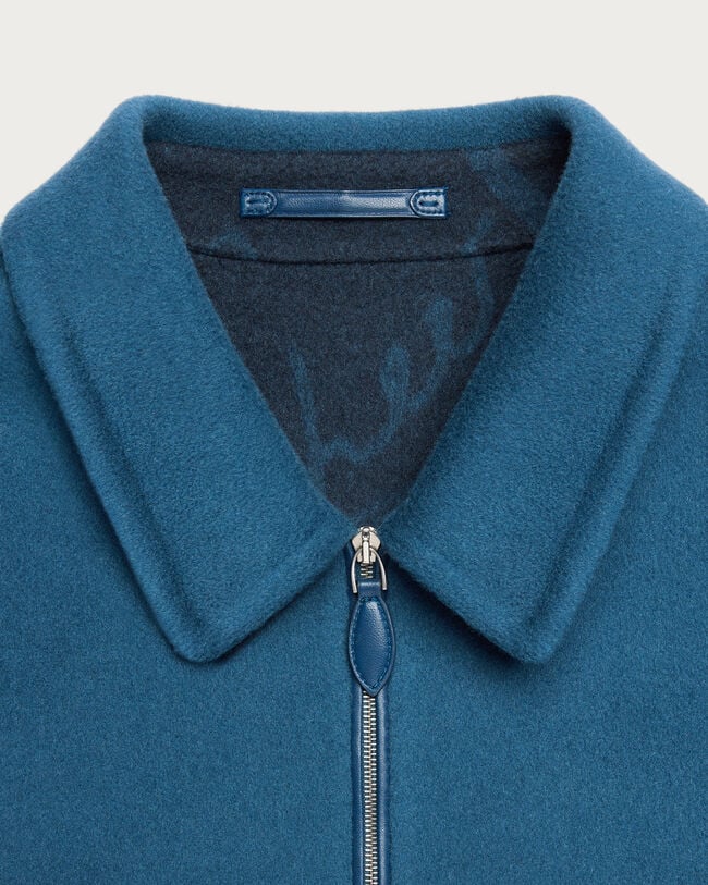 레더 디테일 양면 지퍼 오버셔츠, Nile Blue & Internal Giant Scri, hi-res