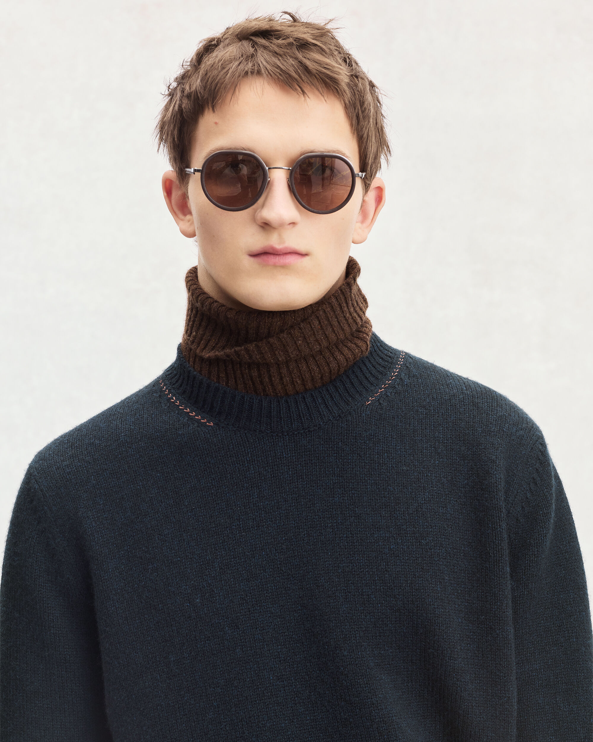 Pull avec D&eacute;tail Cuir Tress&eacute;, Cold Night Blue, hi-res