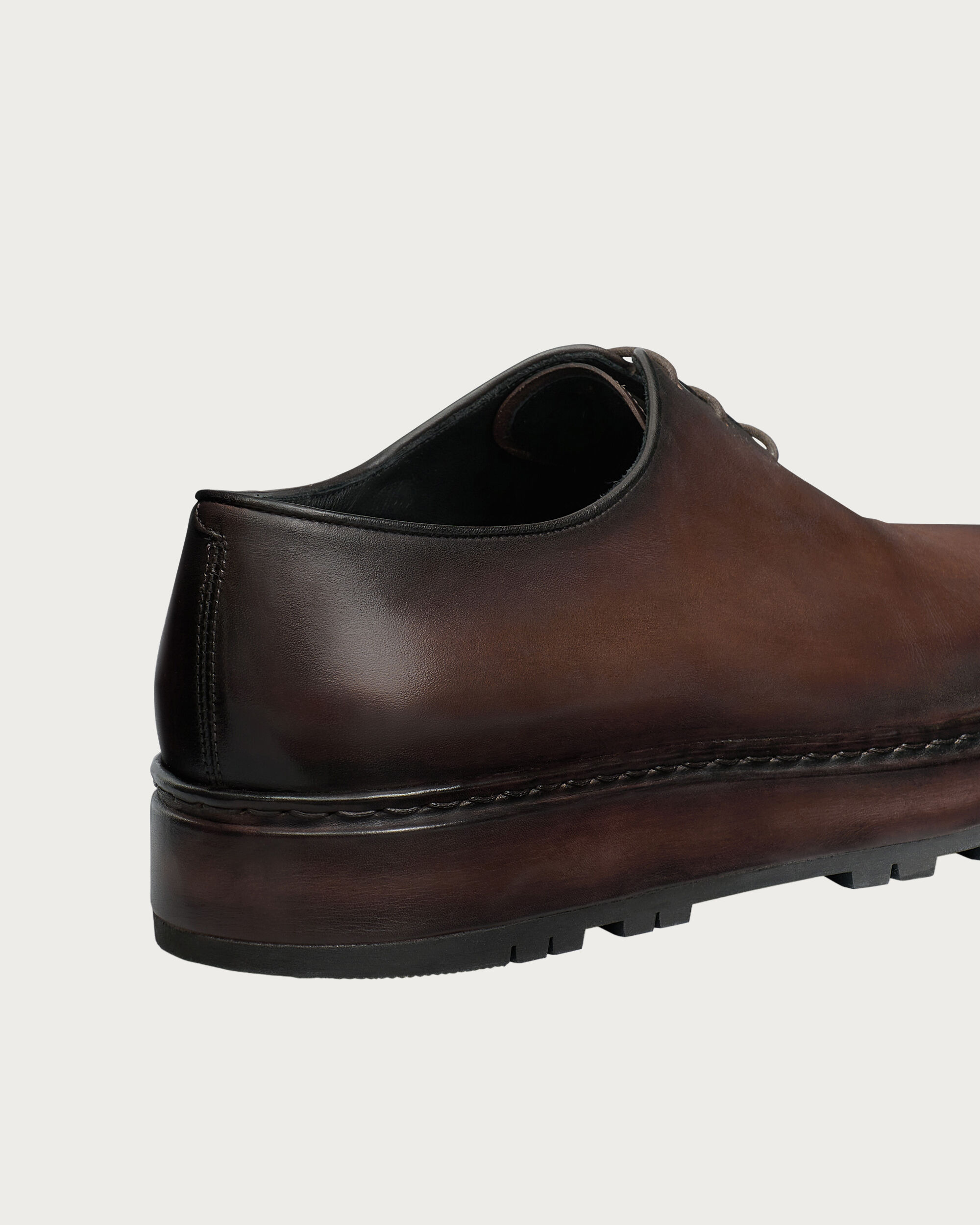 アレッサンドロ アンフィニ アルト オックスフォード | ベルルッティ JP