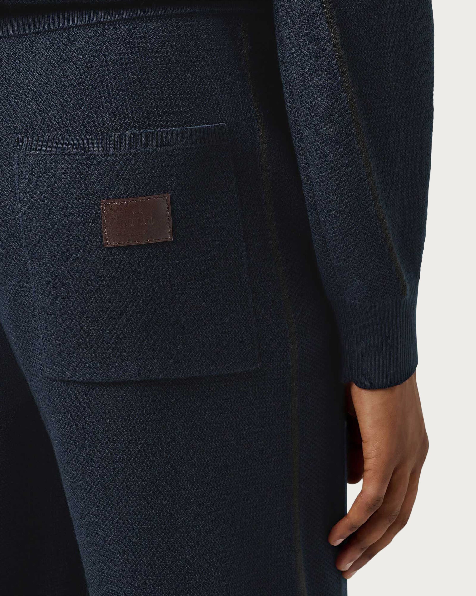 Pantalon de Jogging Shadow avec D&eacute;tail en Cuir, Navy, hi-res