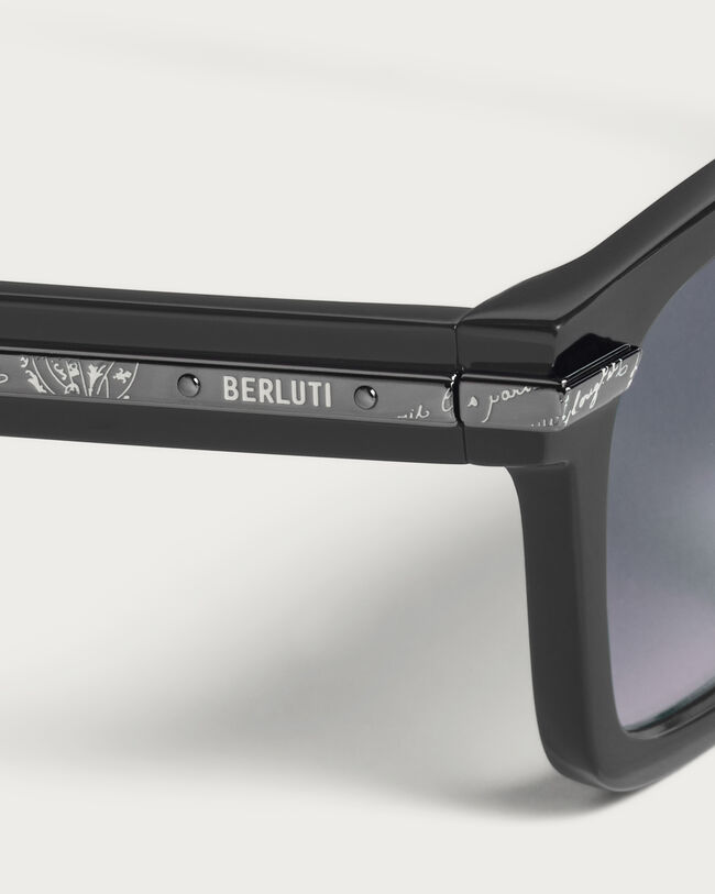 Lunettes de Soleil Radiant, Black & Smoke Gradient, hi-res