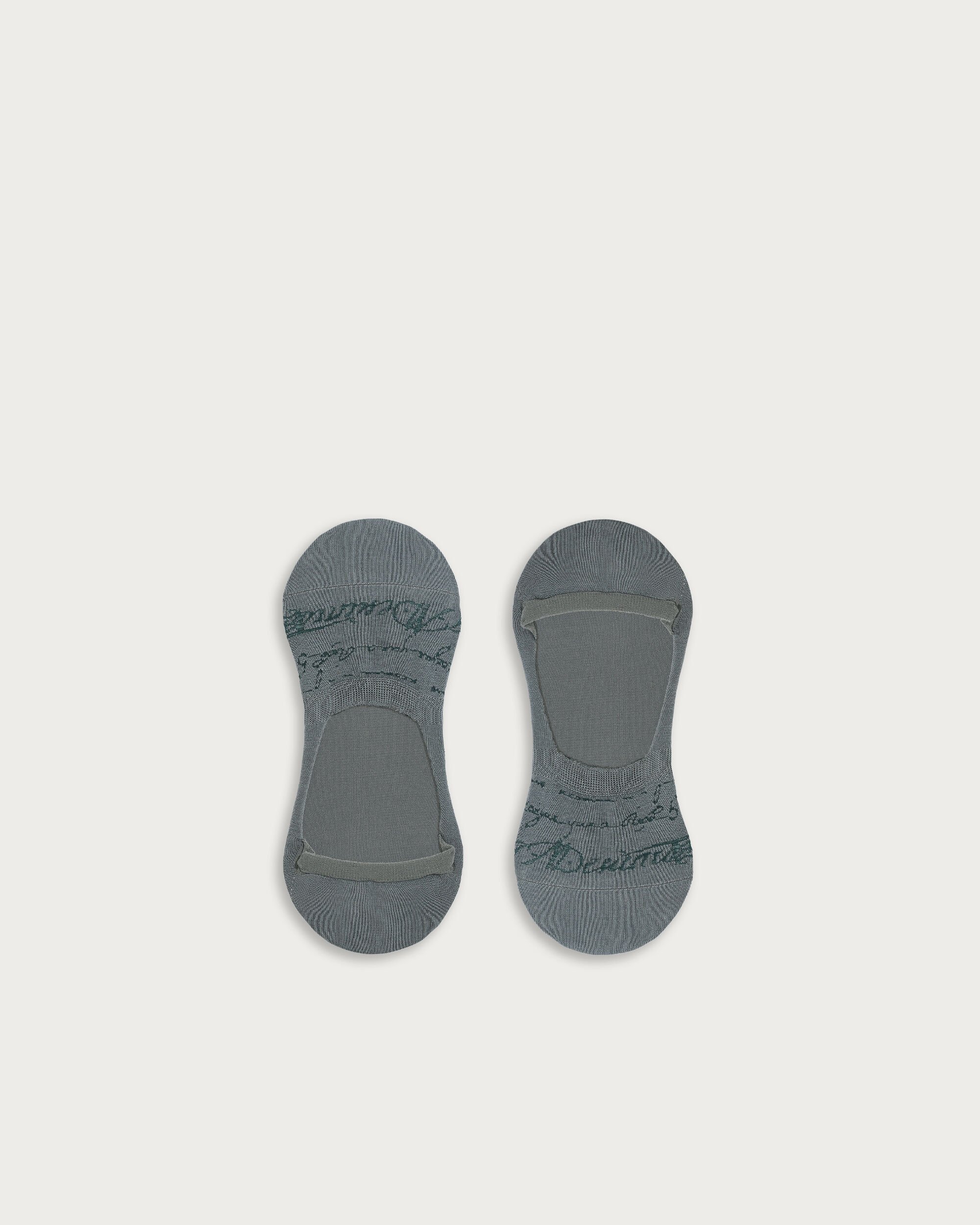 【本日限定値下完売品未使用箱付】『Berluti』シルクポケチ+靴下2足セット くらしきぬ/シルク＆ウール パイル靴下 2足セット -足の冷たさが