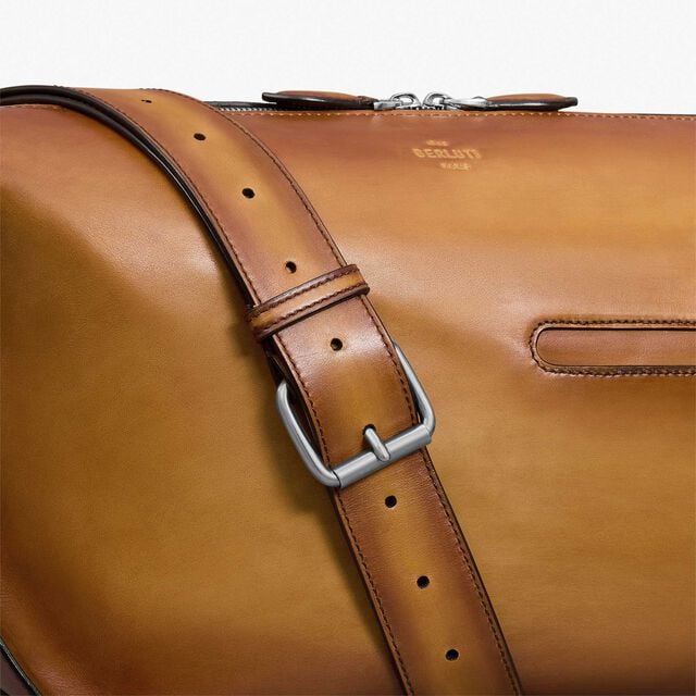Toujours Soft Zipped Hobo Leather Messenger, ICE GOLD, hi-res 9
