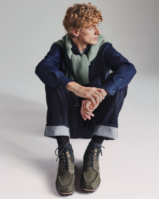 Classic Cashmere Crewneck, DRY MOSS, hi-res 2