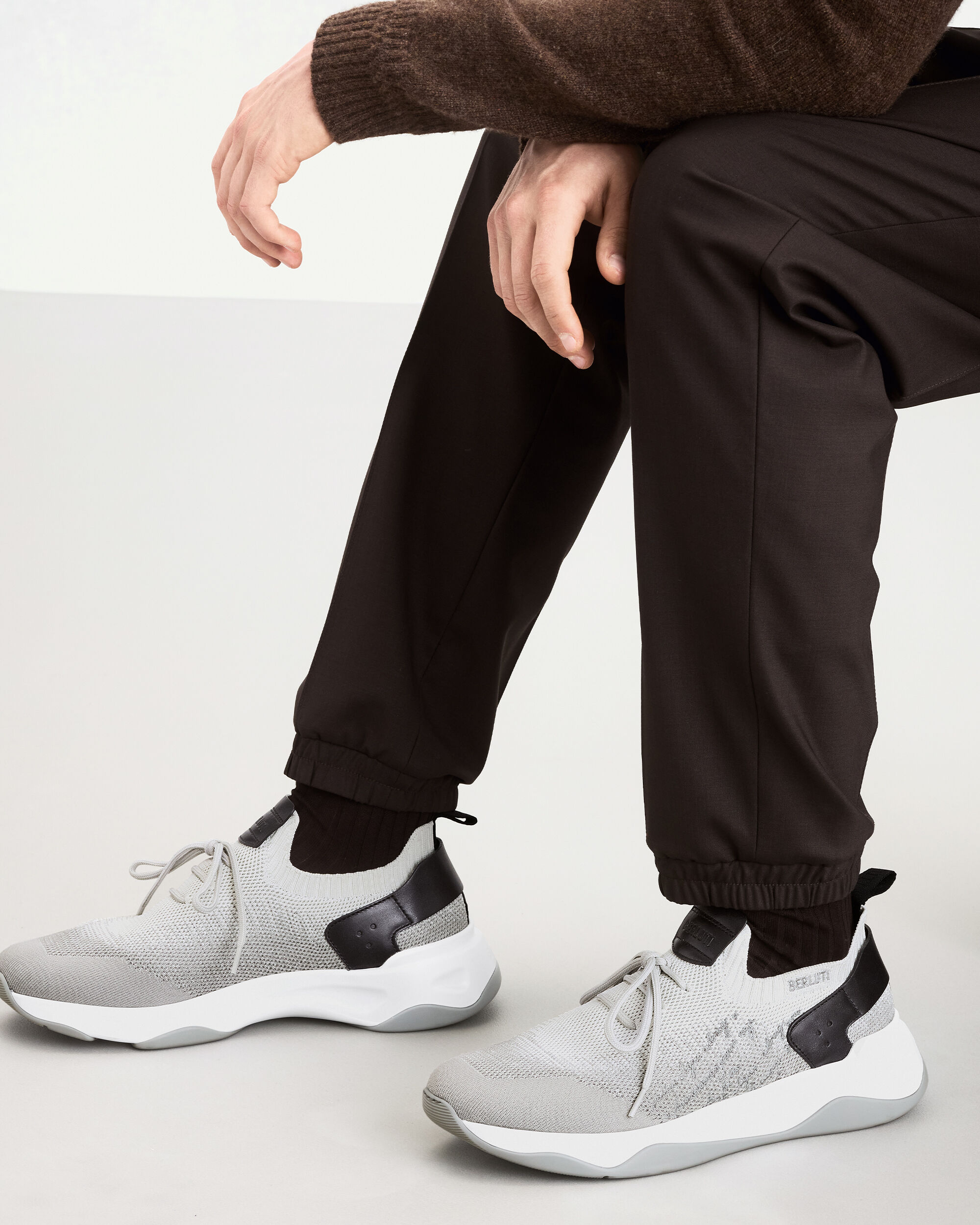 定価21,5万 ベルルッティ シャドウ カシミア レザー スニーカー 靴 秋冬用 定価21,5万 ベルルッティ シャドウ カシミア レザー スニーカー 靴 秋冬用