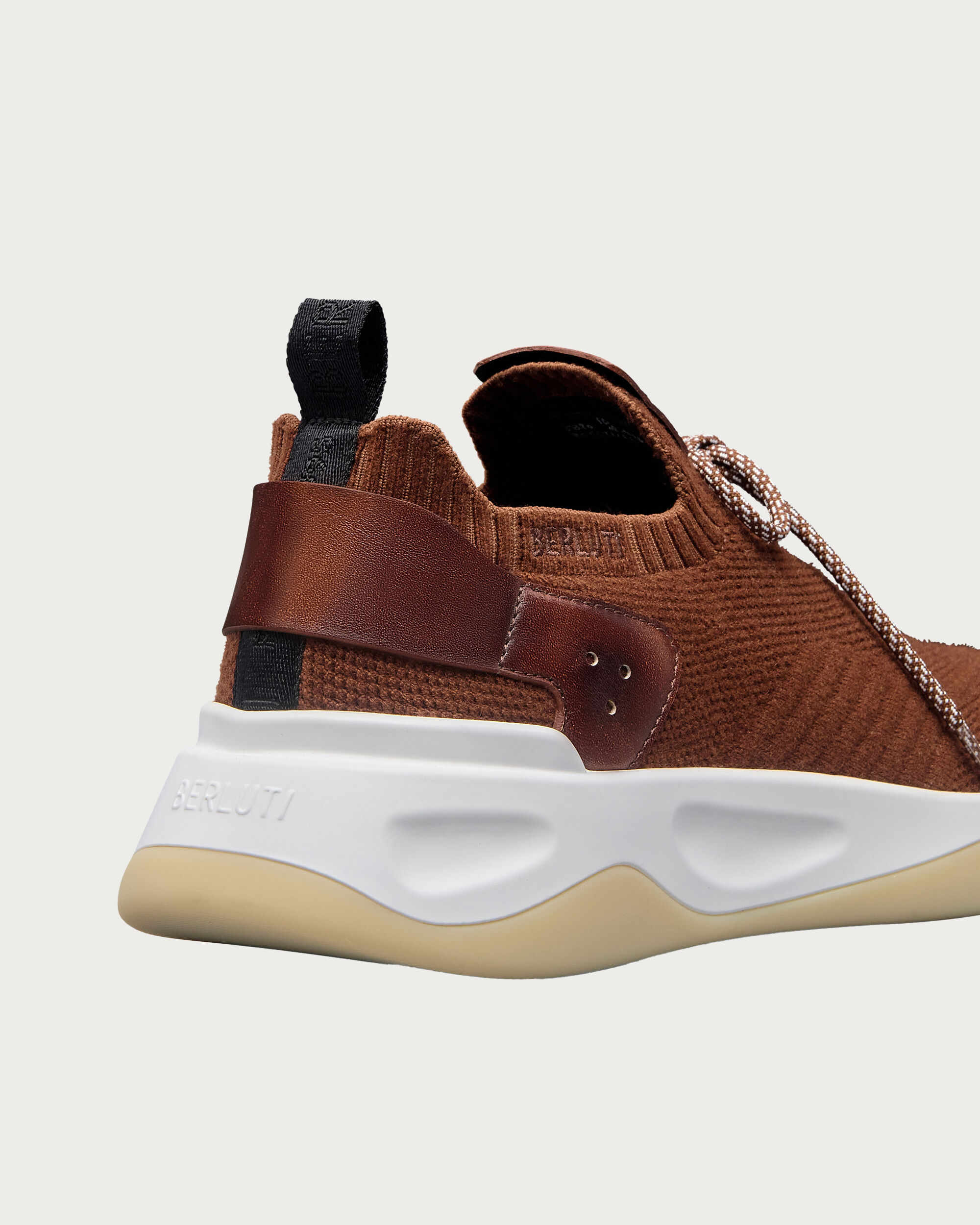 쉐도우 스니커즈, Toffee, hi-res