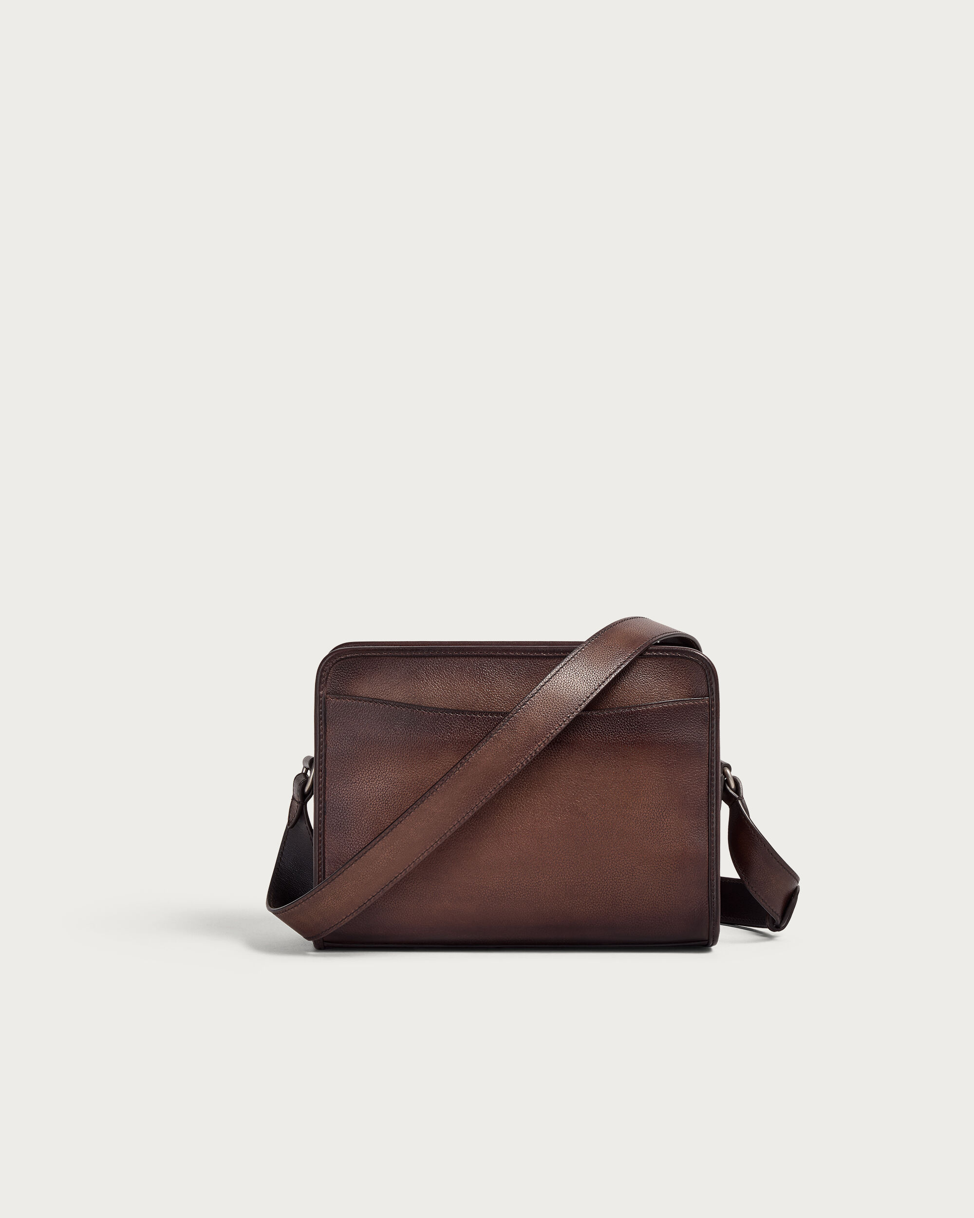 BERLUTI メッセンジャー レザー　ベネチアレザー　アイスブラウン BERLUTI/ベルルッティ通販 | アンディ クロスボディ レザー