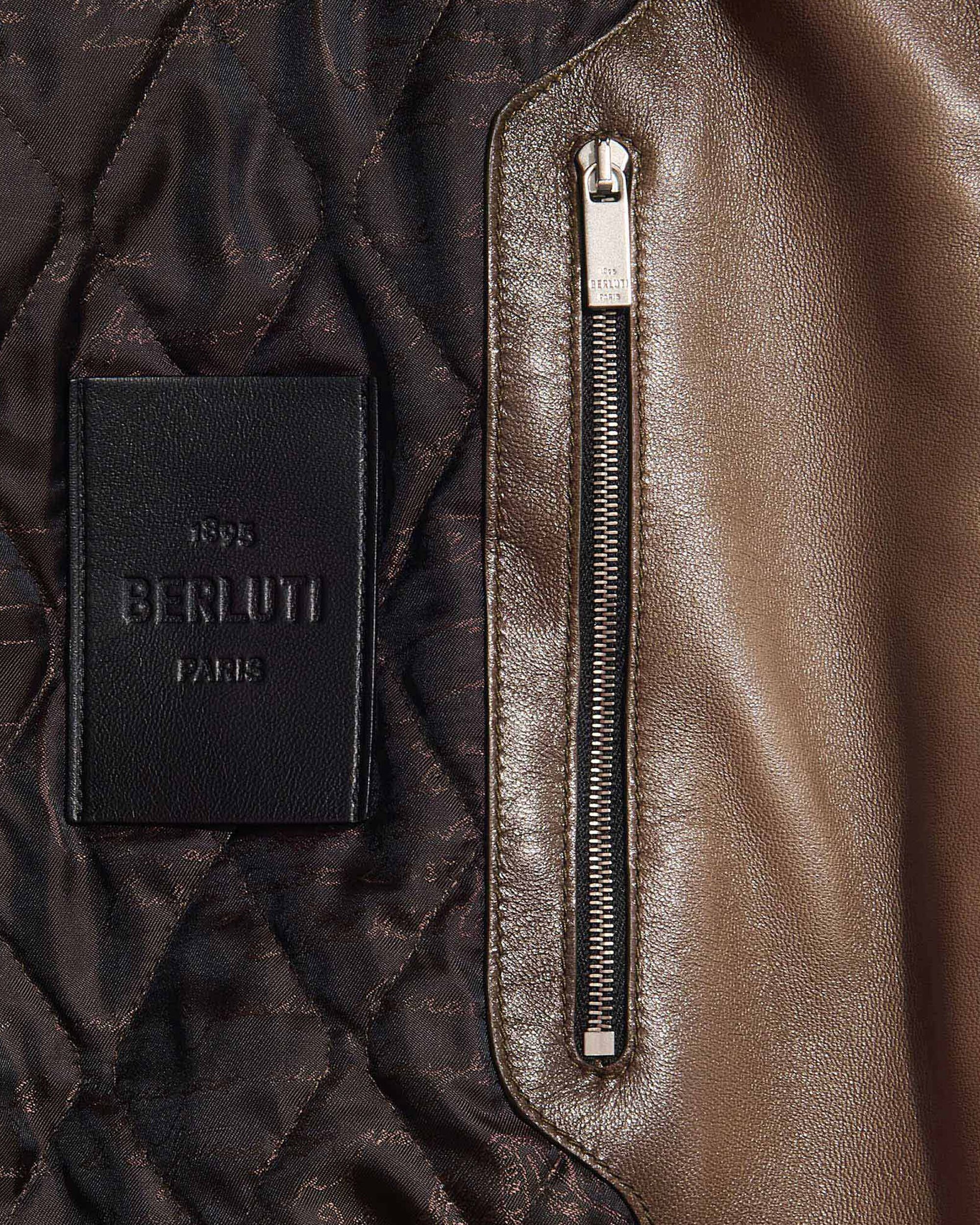 シアリングカラー付きパティーヌ フライトジャケット | ベルルッティ JP