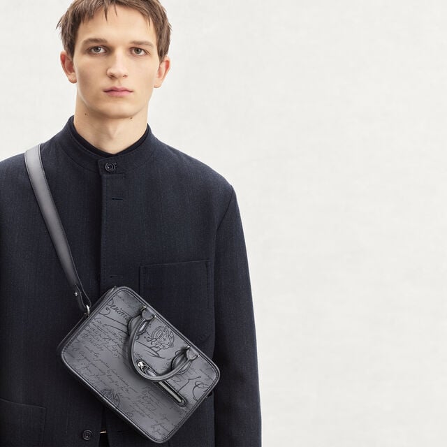 Un Jour Gulliver Scritto Leather Messenger, LIGHT ALUMINIO, hi-res 2