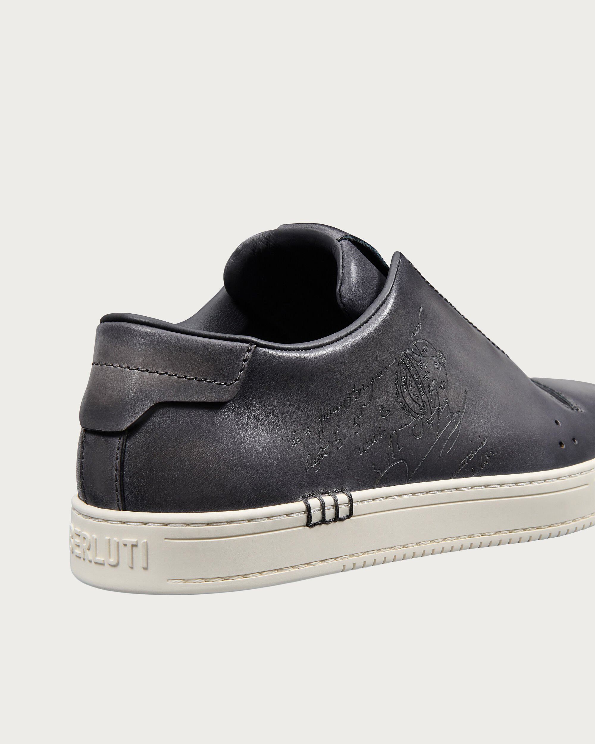 プレイタイム スリッポン | ベルルッティ JP