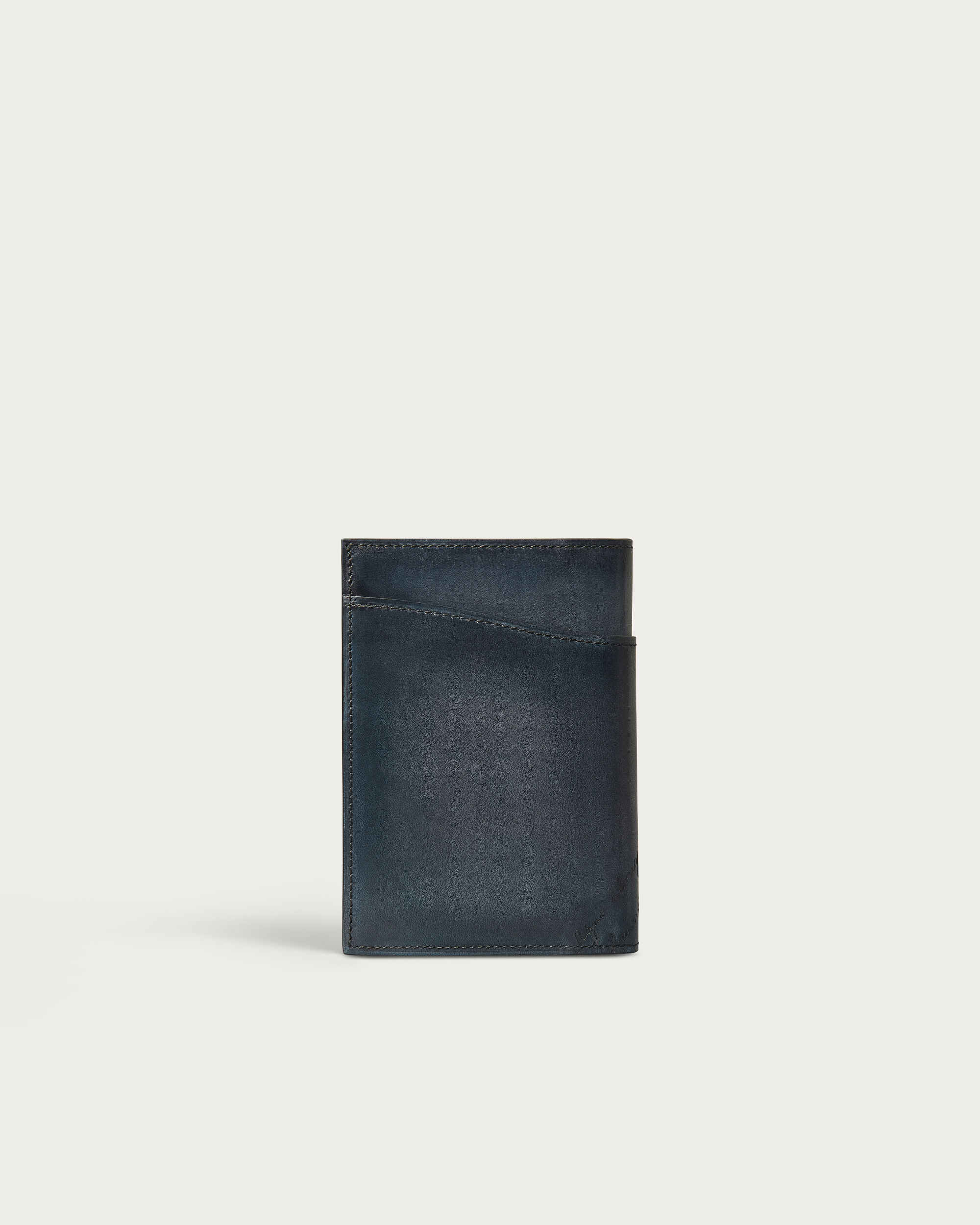 ベルルッティ パスポートケース エスケール グラディアント パスポートカバー | ベルルッティ JP