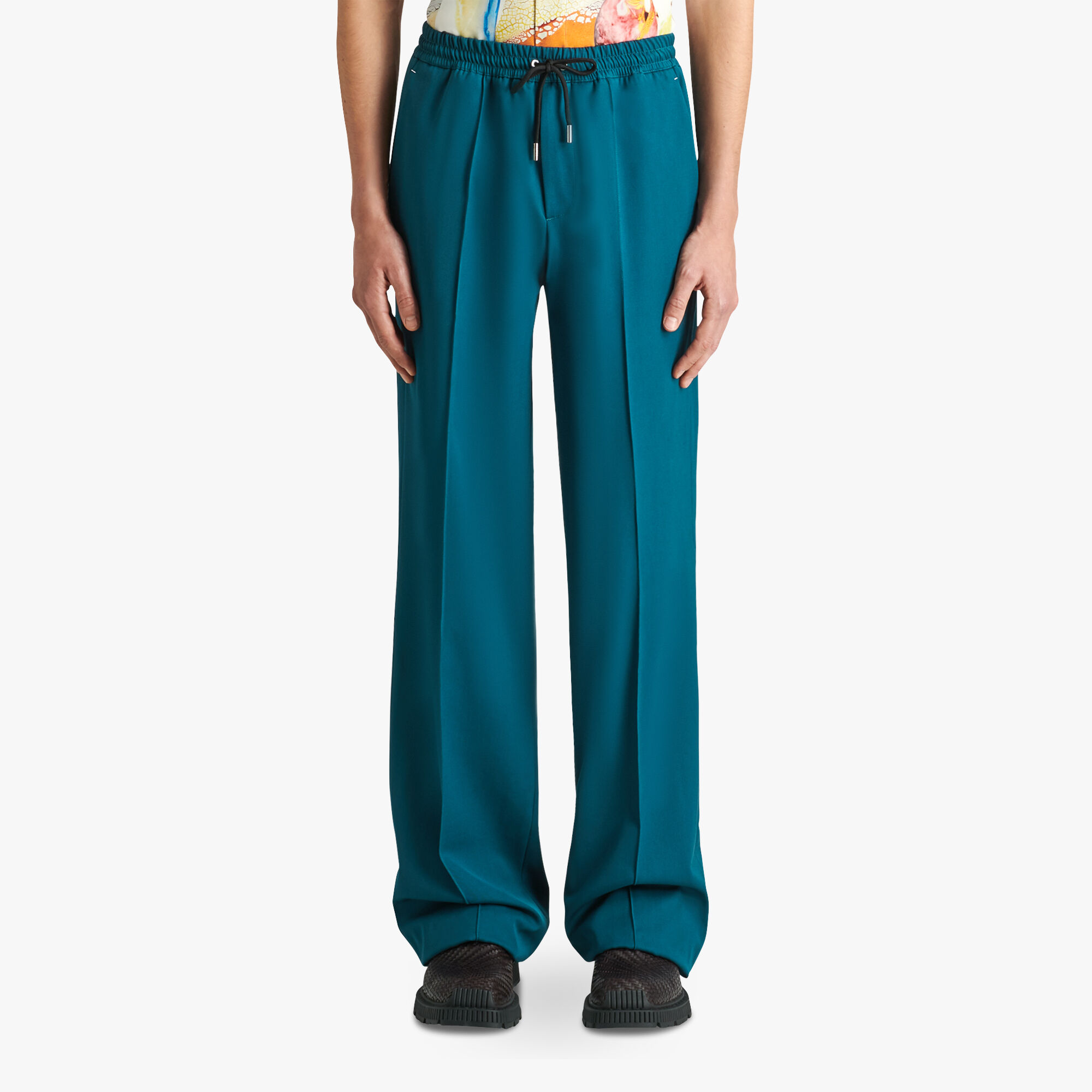 Jogging large clearance