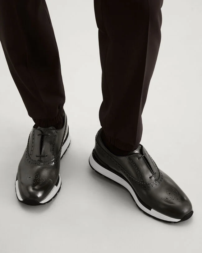 Fast Track Oxford, Selva Oscura, hi-res