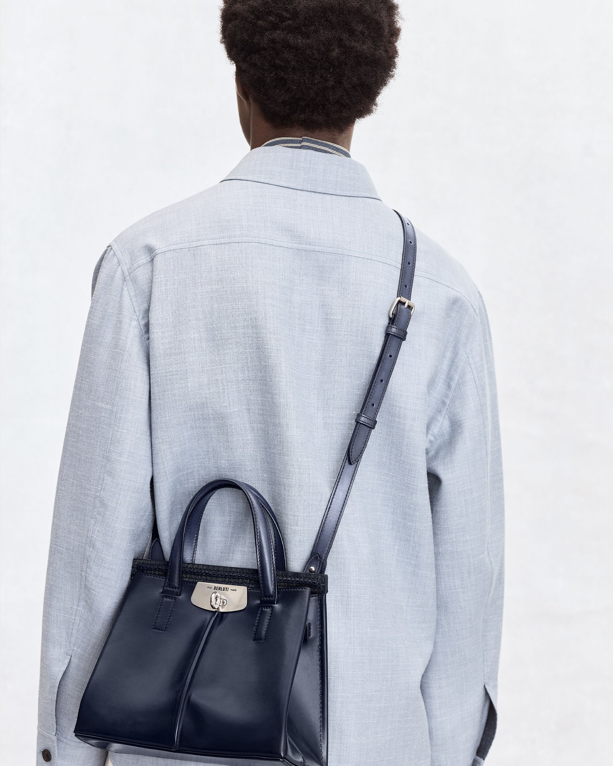 ルティ 25 メッセンジャーバッグ, Nero Blu, hi-res