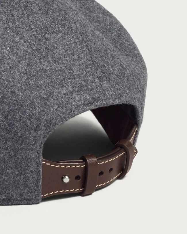B-Thabor Embroidery  Cap with Leather Visor, Anthracite, hi-res