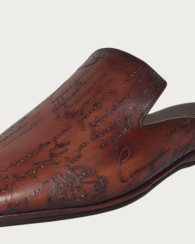 Cyrus Mule, Tabacco, hi-res