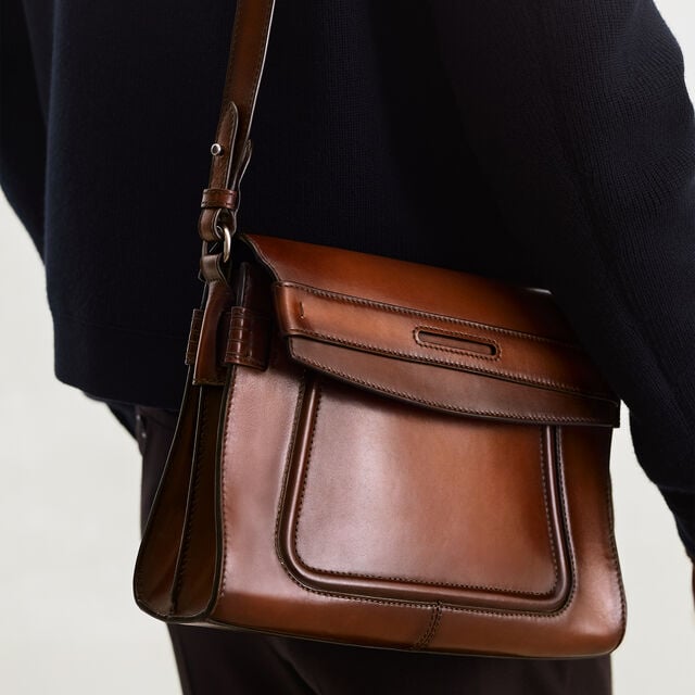 Andy Crossbody Leather Messenger