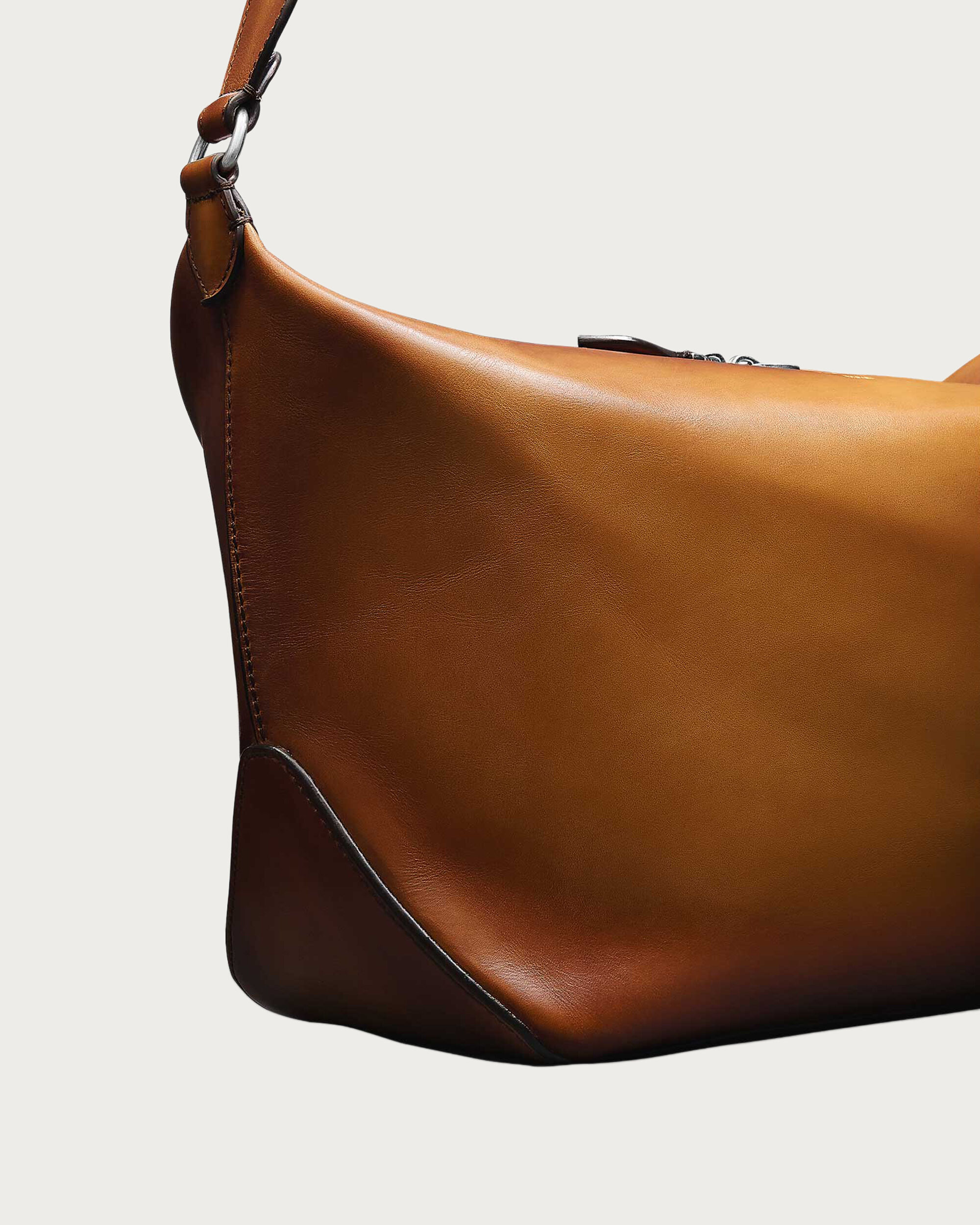 ベルルッティ　メッセンジャーバッグ　茶 楽天市場】ベルルッティ BERLUTI ショルダーバッグ メッセンジャー