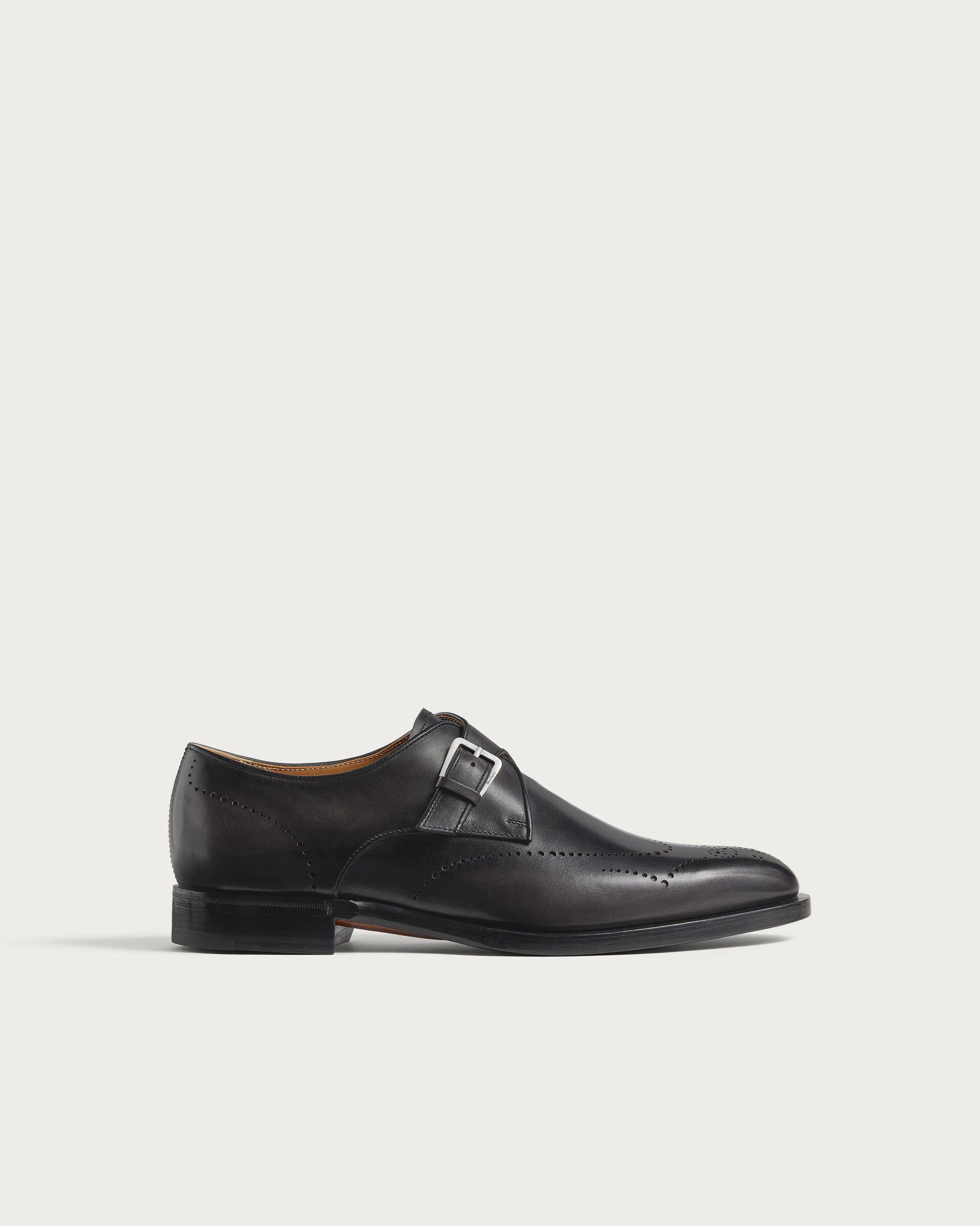 S6709-001_ajoure-equilibre-