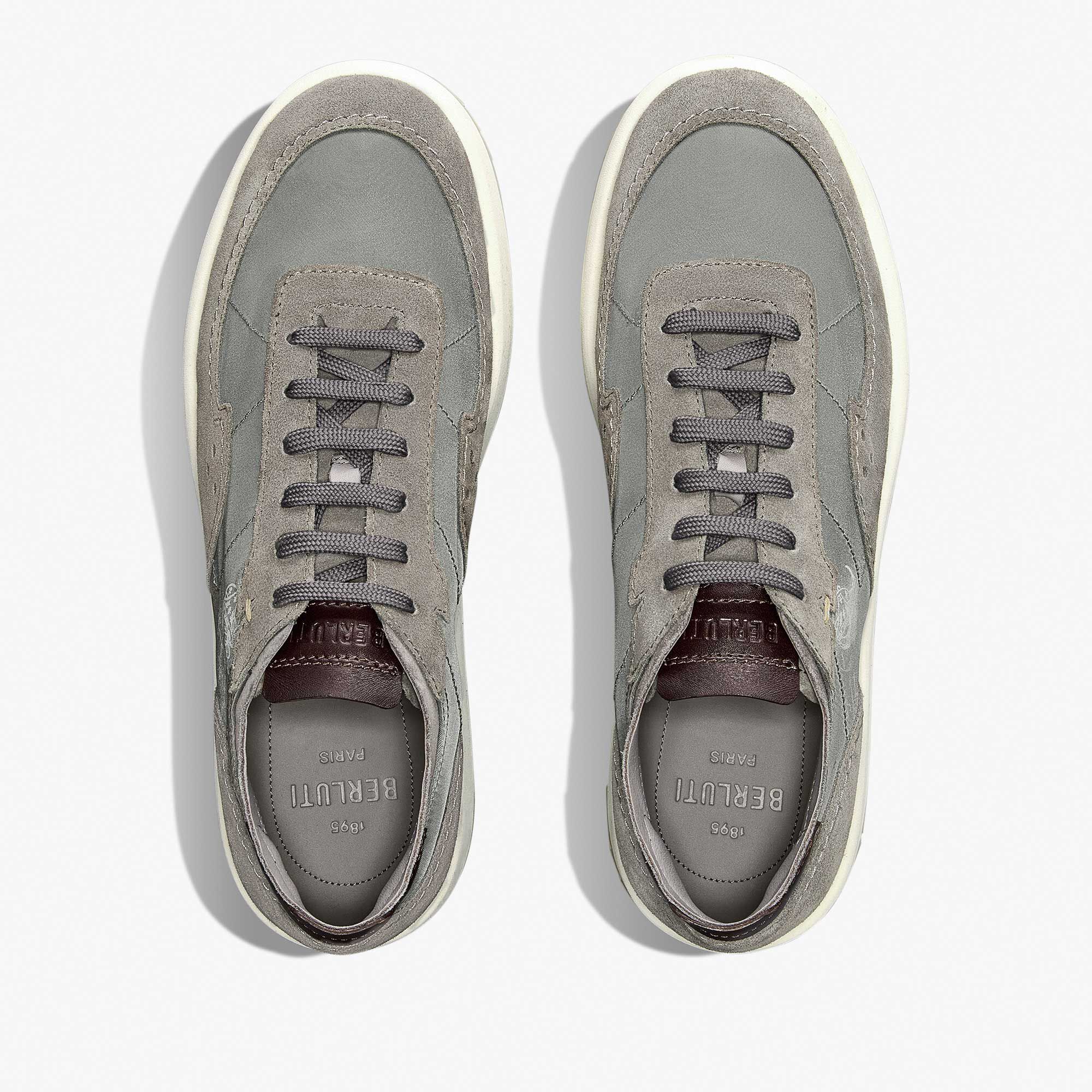 Low mondo plain nardo nubuck black top