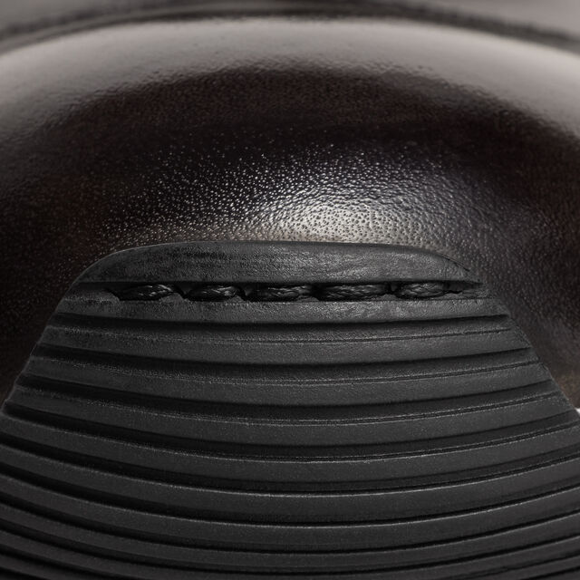 Fast Track Leather Sneaker