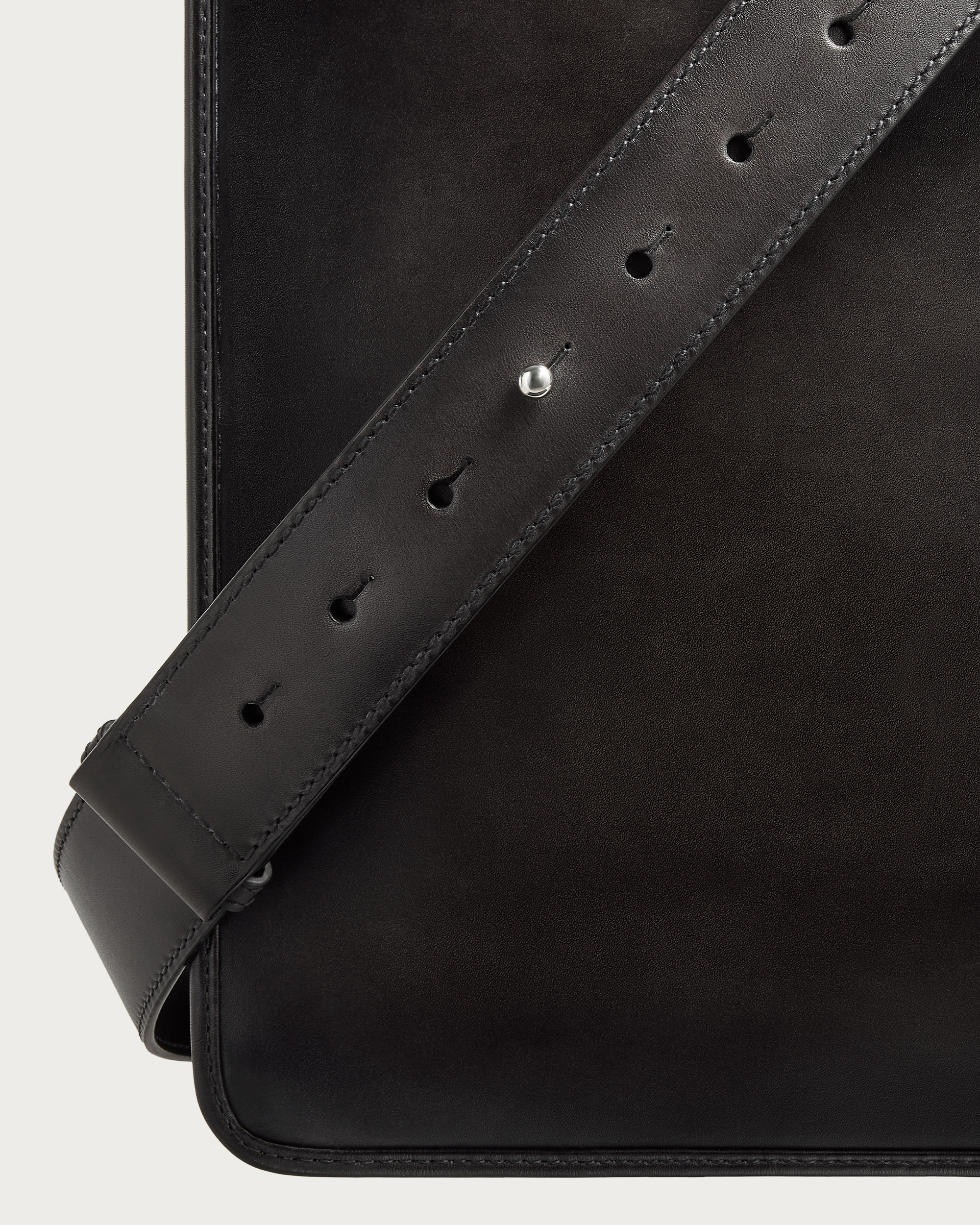 ドゥジュール ブリーフケース | ベルルッティ JP