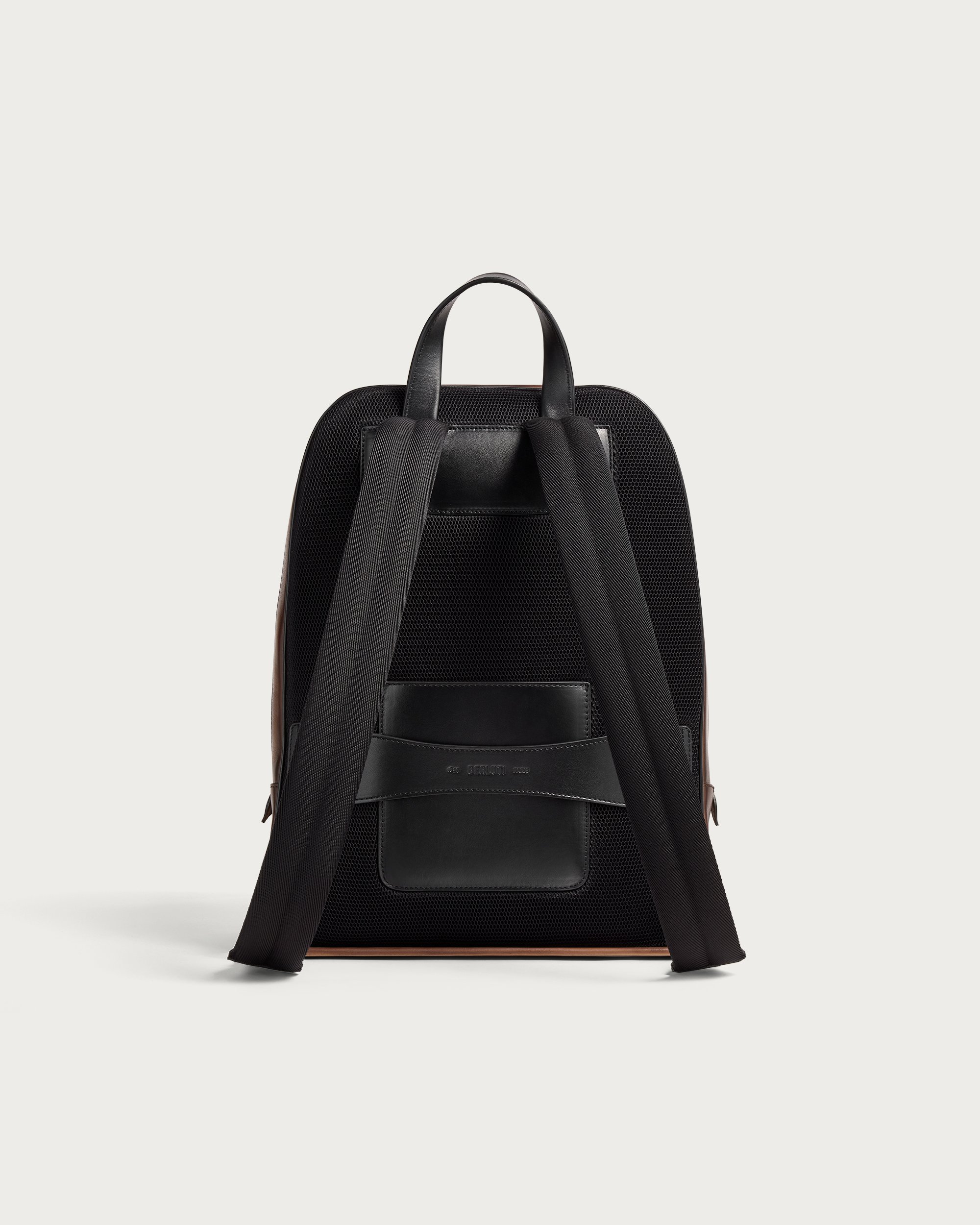 M246461_working-day-