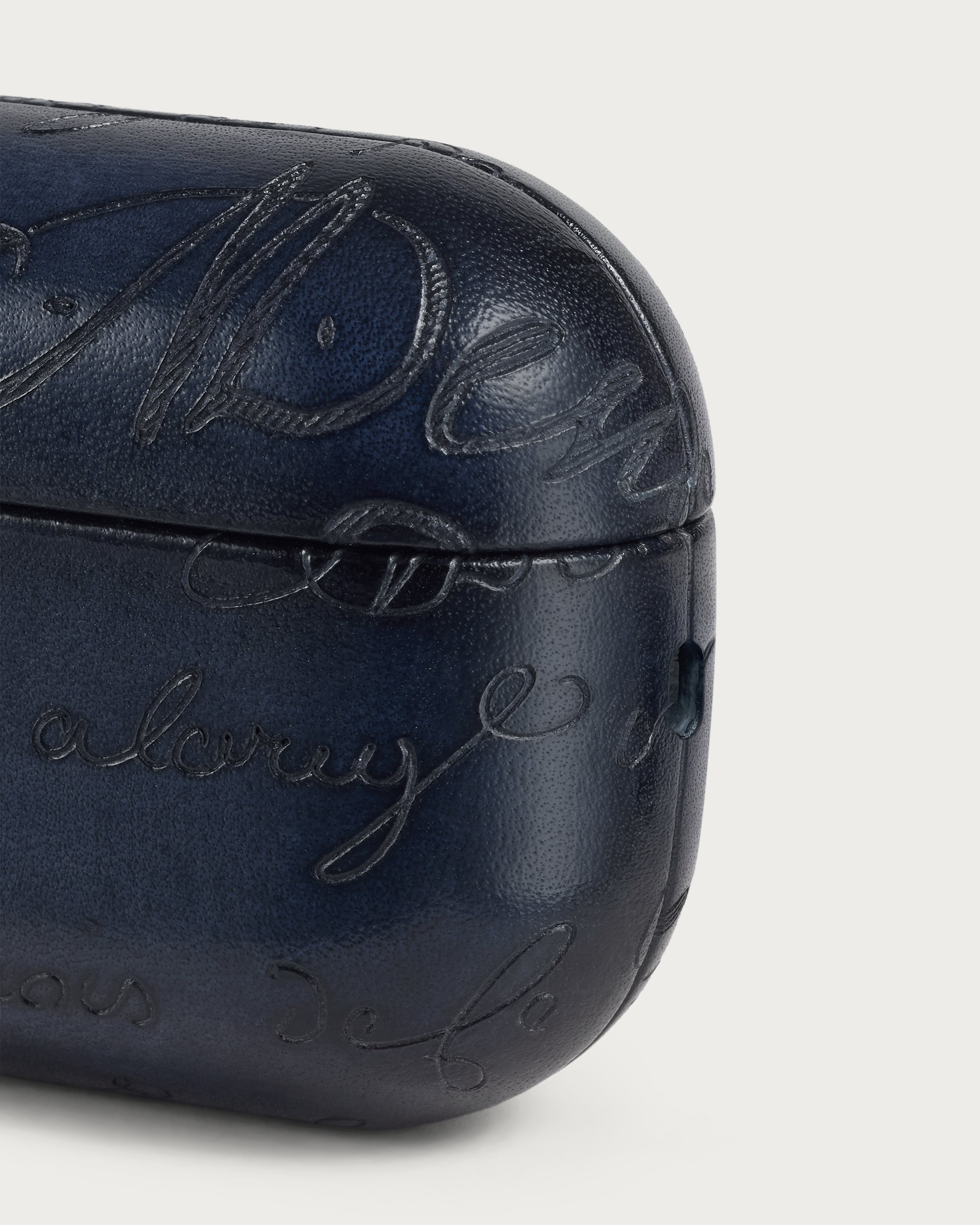 ※なゆ　【Berluti】 AirpodsProケース　スクリットレザー すぐ届く！ BERLUTI スクリットレザー AirPods Proケース (Berluti