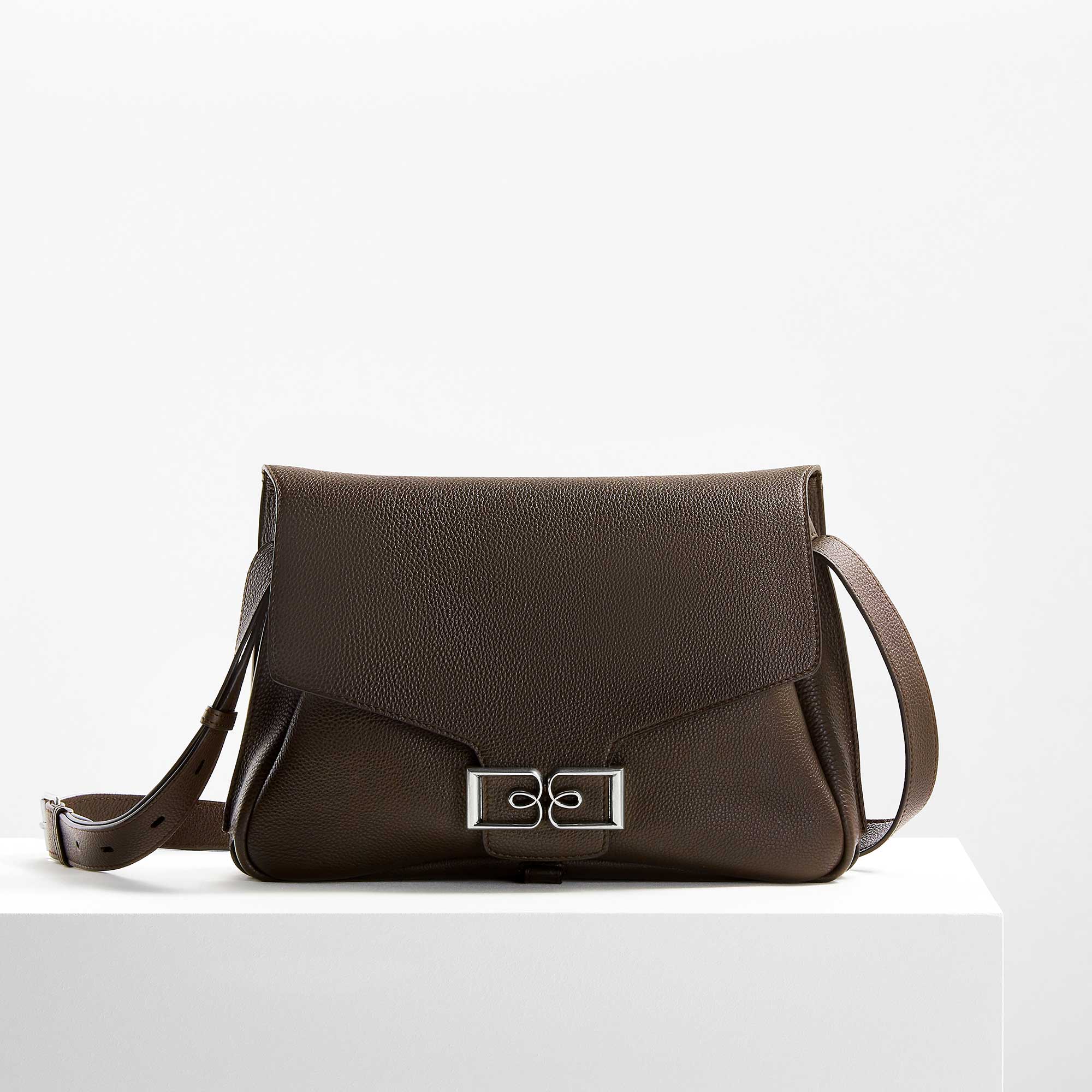 バッグ BERLUTI Patina Leather Shoulder Bag BERLUTI Patina Leather Shoulder Bag