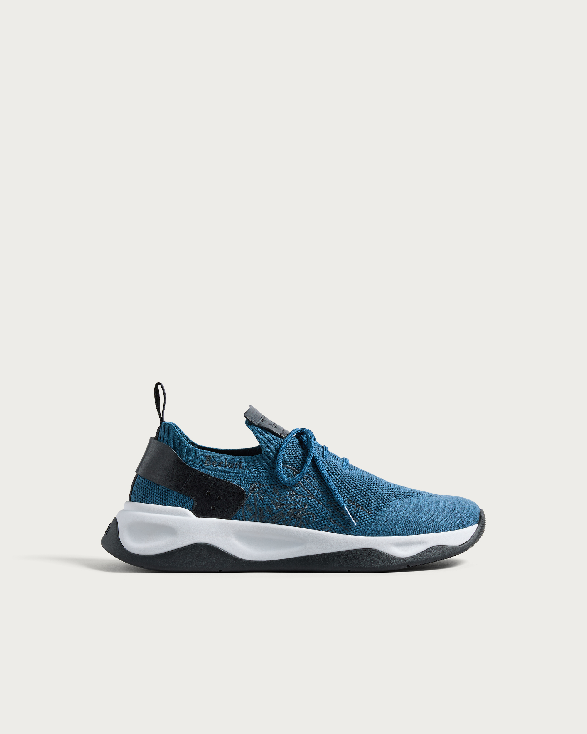 Shadow Sneaker