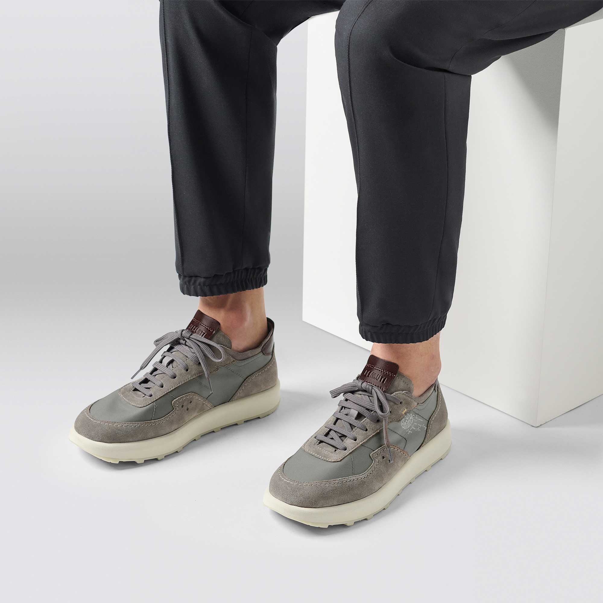 S6034-005_light-track-suede- S6034-005_light-track-suede-