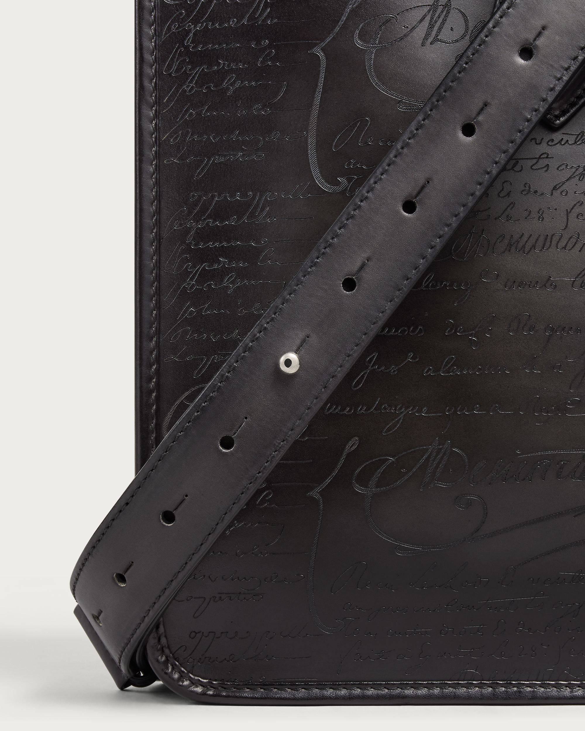 アンジュール ミニ ブリーフケース | ベルルッティ JP