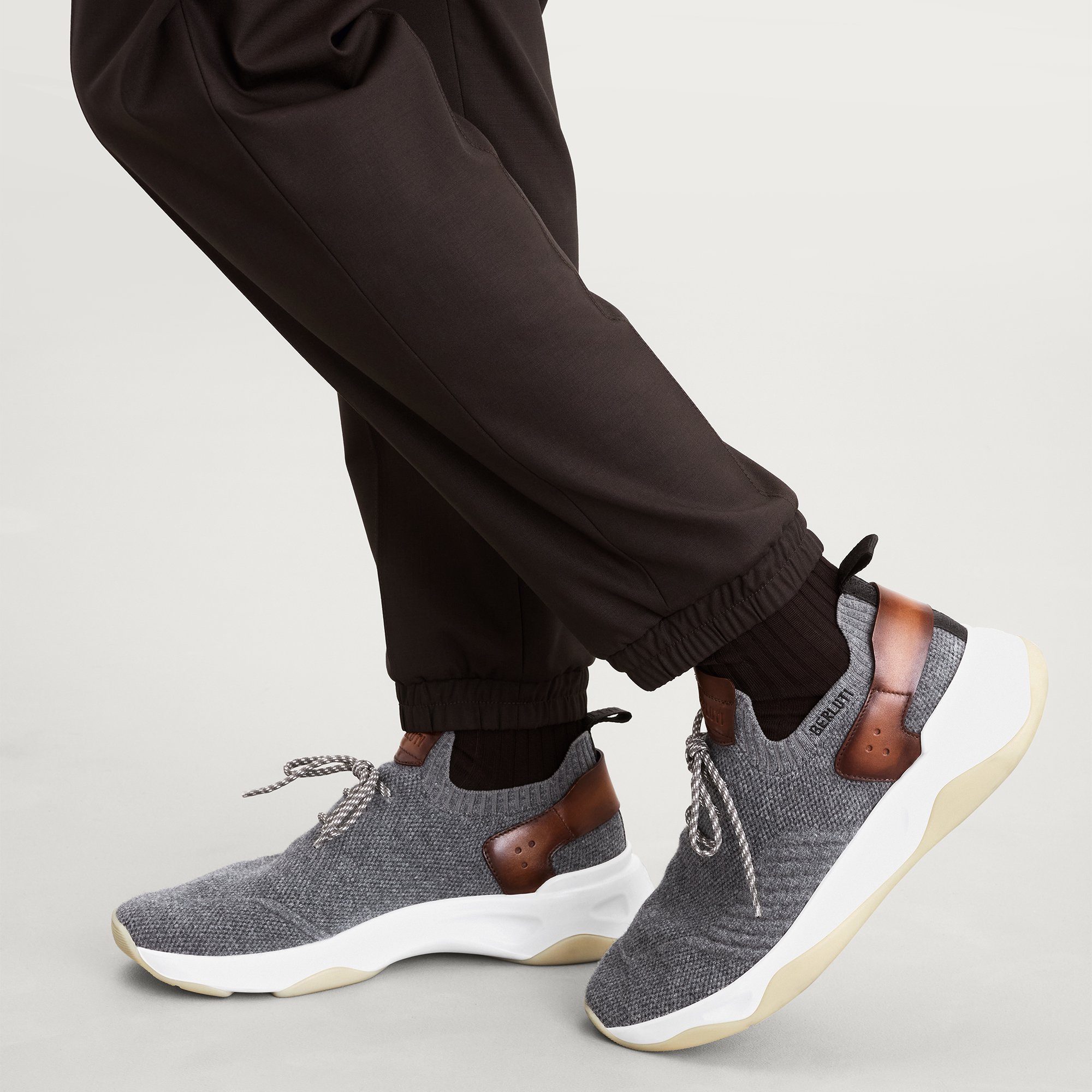 Berluti メンズスニーカー Shadow カシミヤ×レザー製 シャドウ カシミヤ＆レザースニーカー | ベルルッティ JP