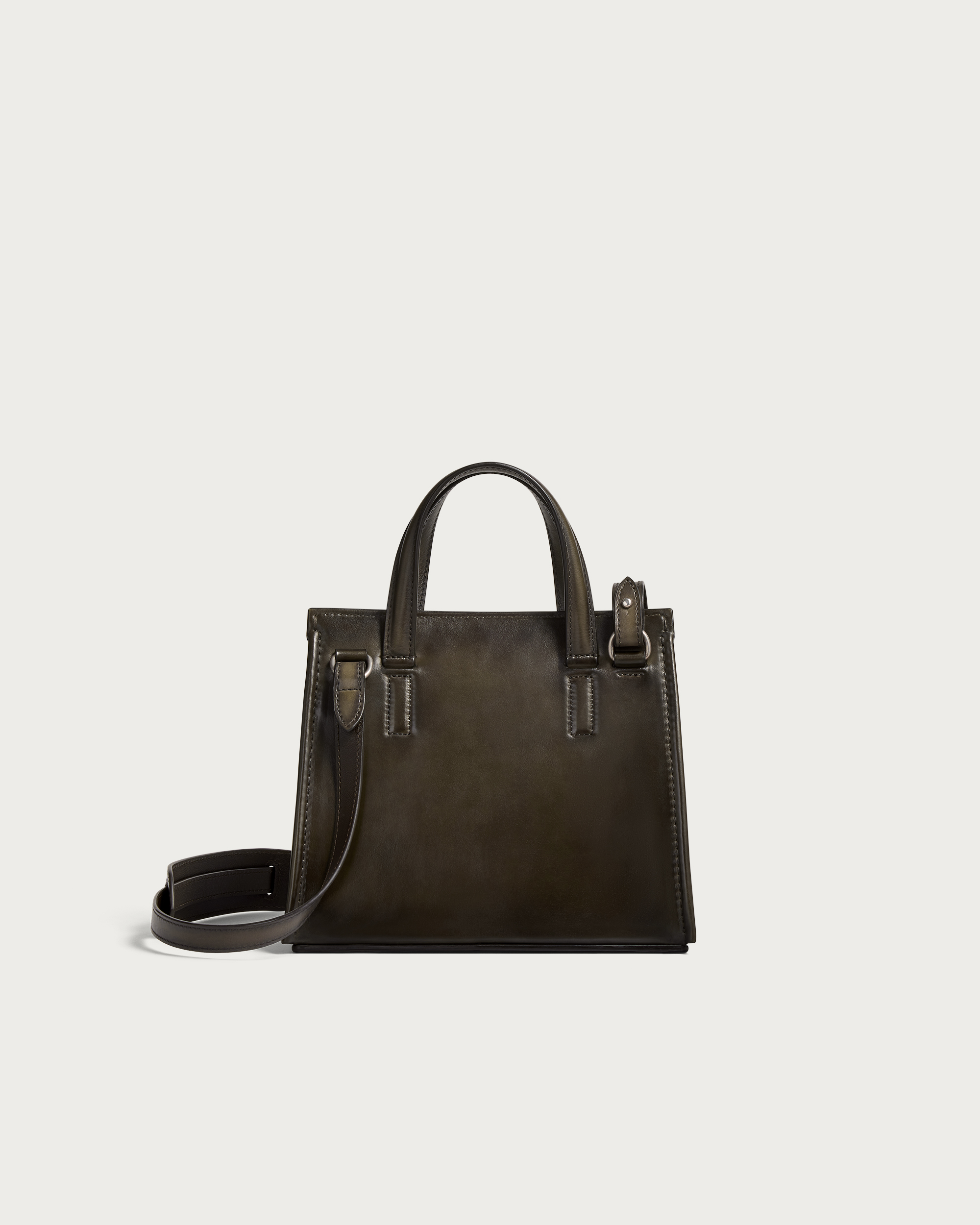 ルティ 25 メッセンジャーバッグ | ベルルッティ JP