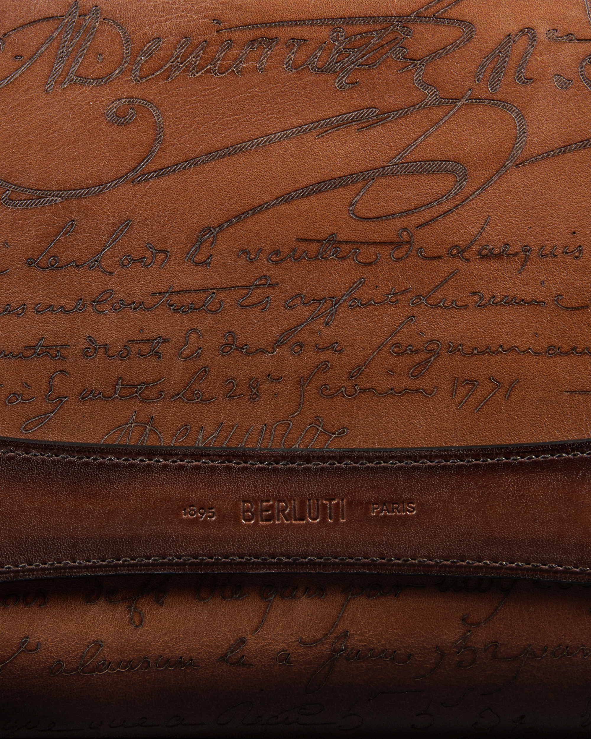 N244437_rosewood-zipped-