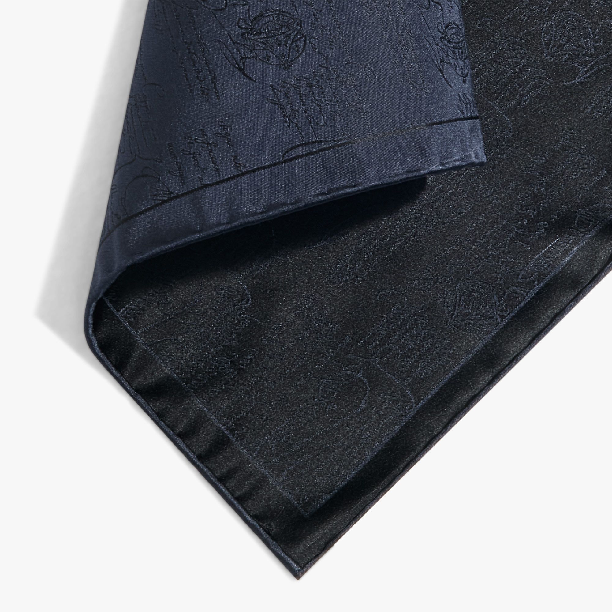BERLUTI シルクハンカチ