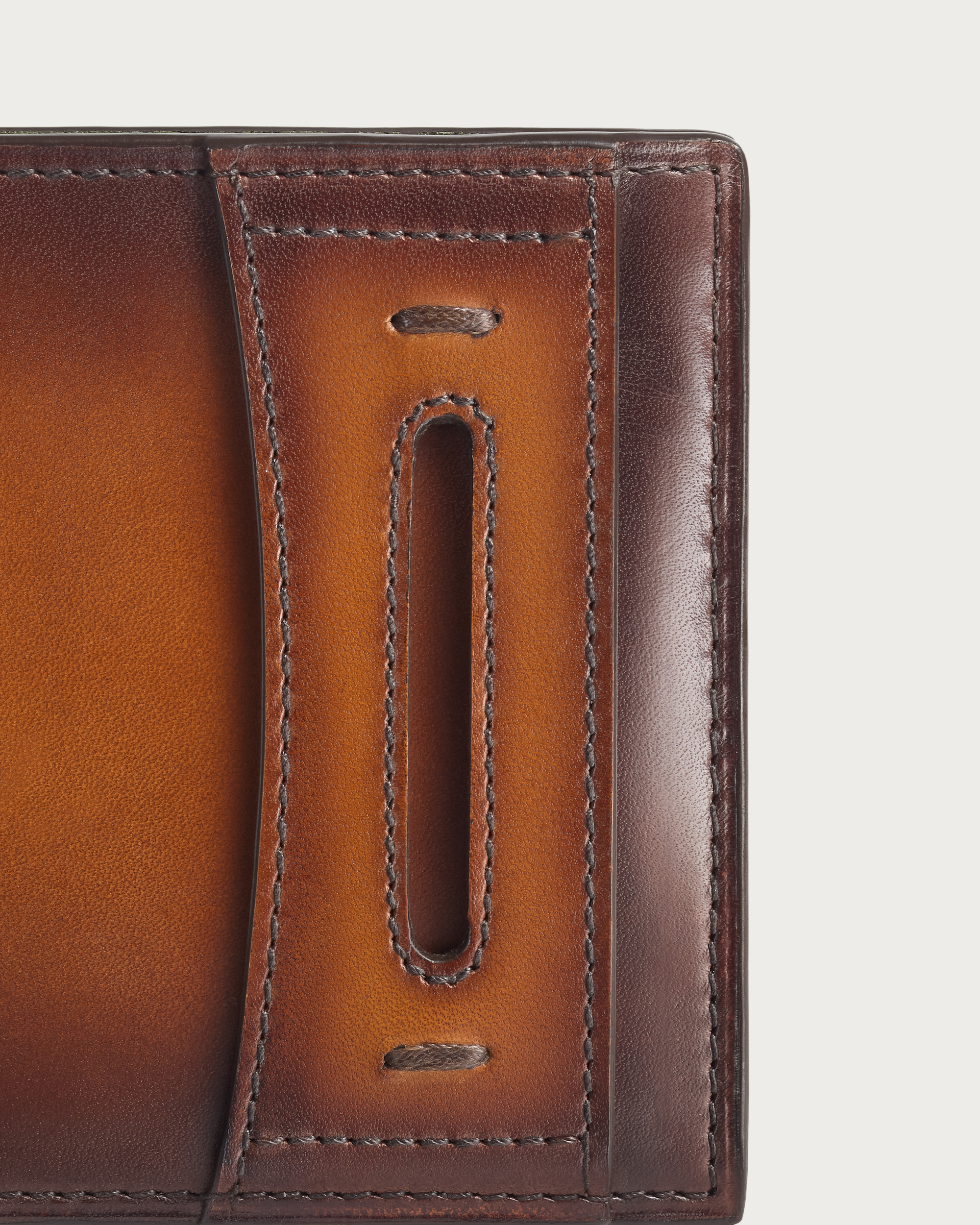 マコレ スリム アンディ フラップ コンパクトウォレット | ベルルッティ JP