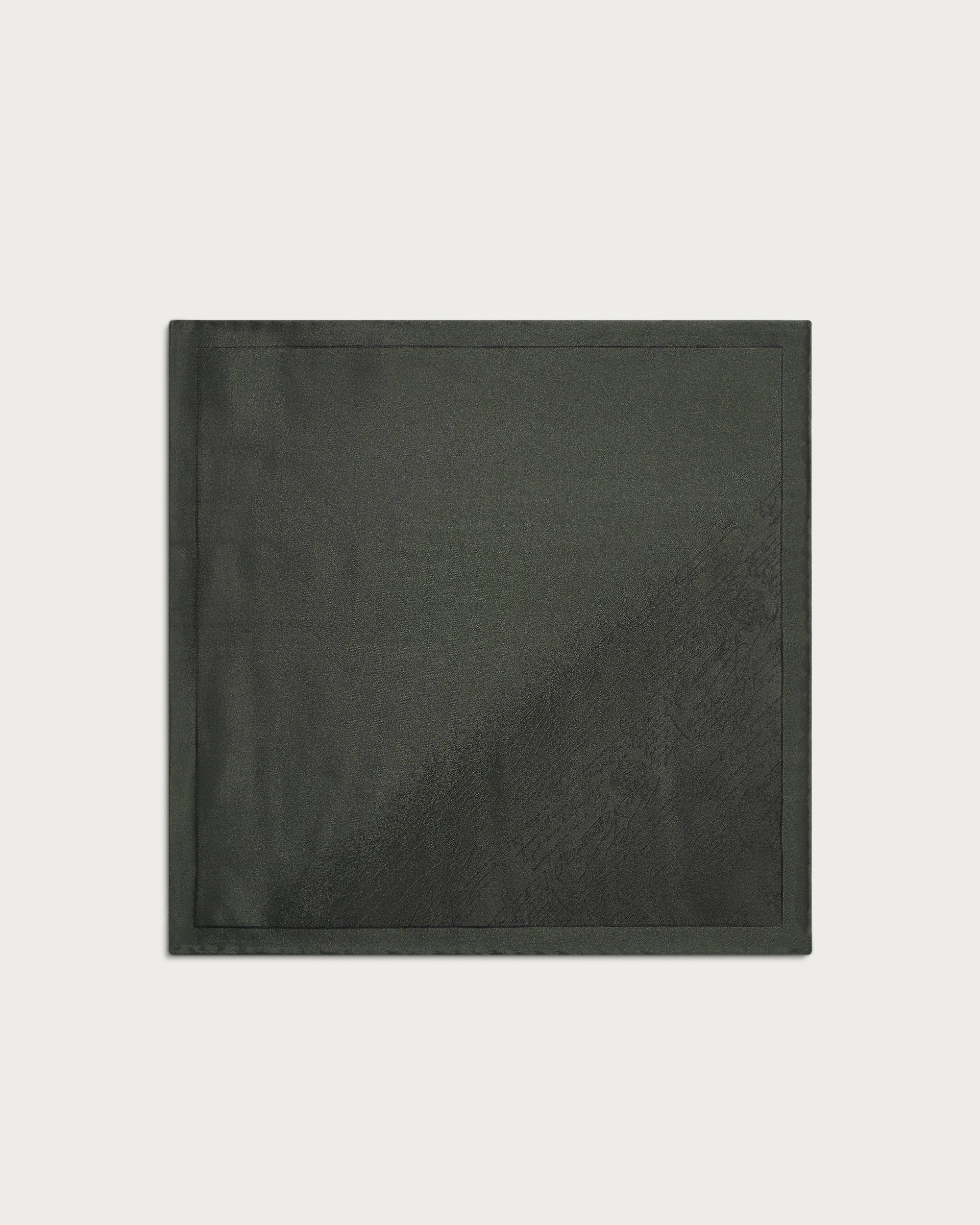 スクリットパターン ハンカチーフ | ベルルッティ JP