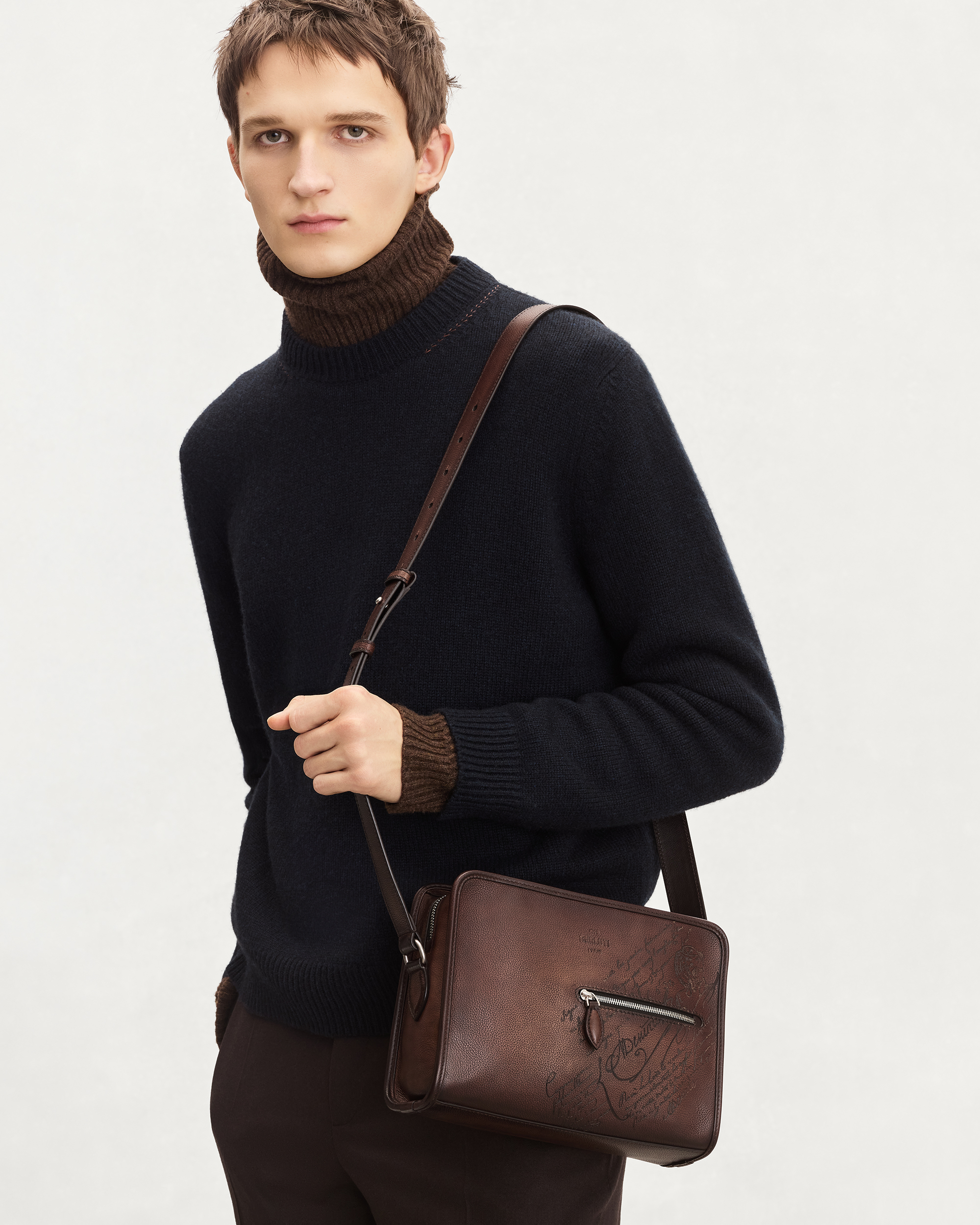 B*張様 ベルルッティ　berluti ジュルナリエ カリグラフィ メッセンジャ B*張様 ベルルッティ berluti ジュルナリエ カリグラフィ メッセンジャ