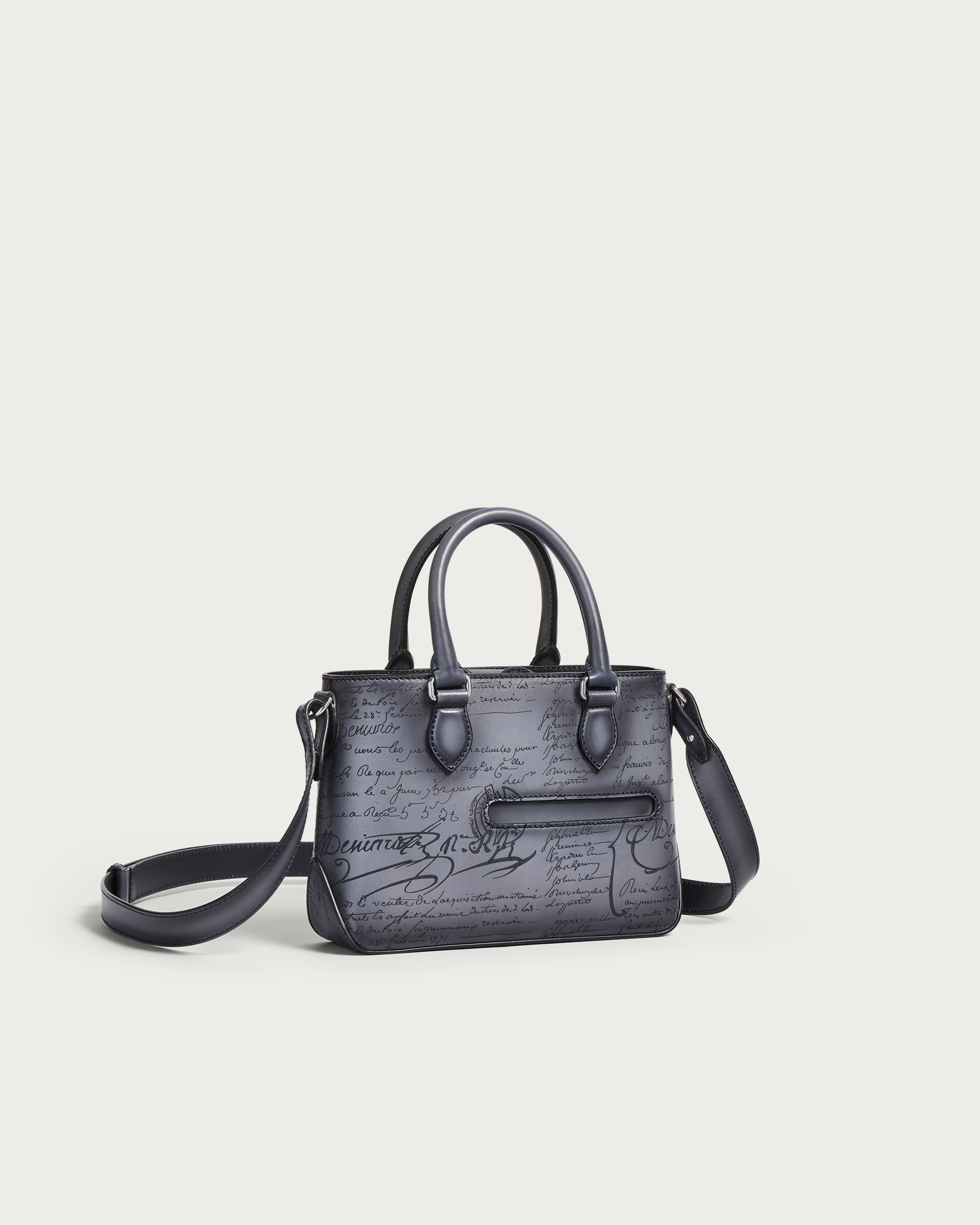 トゥジュール ガリバー メッセンジャー | ベルルッティ JP