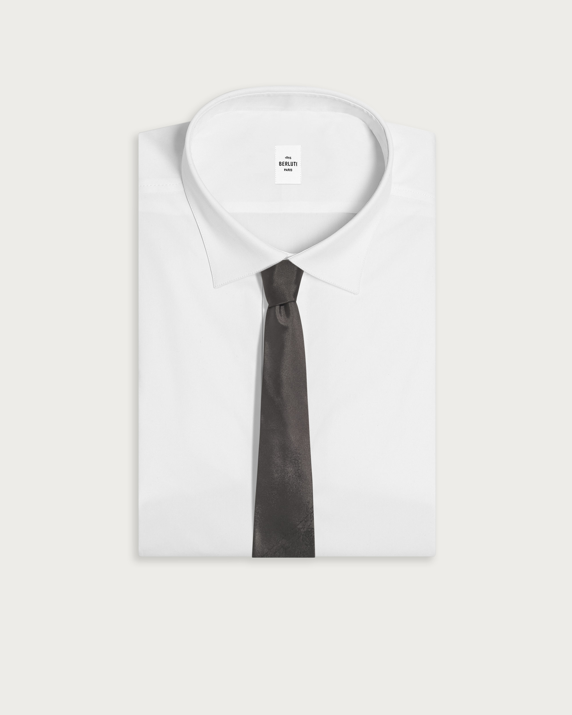 T27TJ103-002_scritto-degrade-