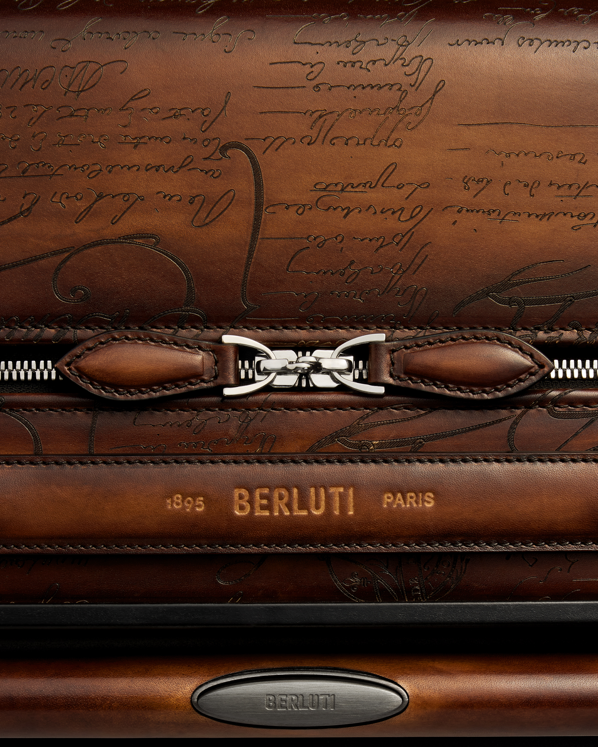 フォーミュラ 1005 ローリングスーツケース | ベルルッティ JP