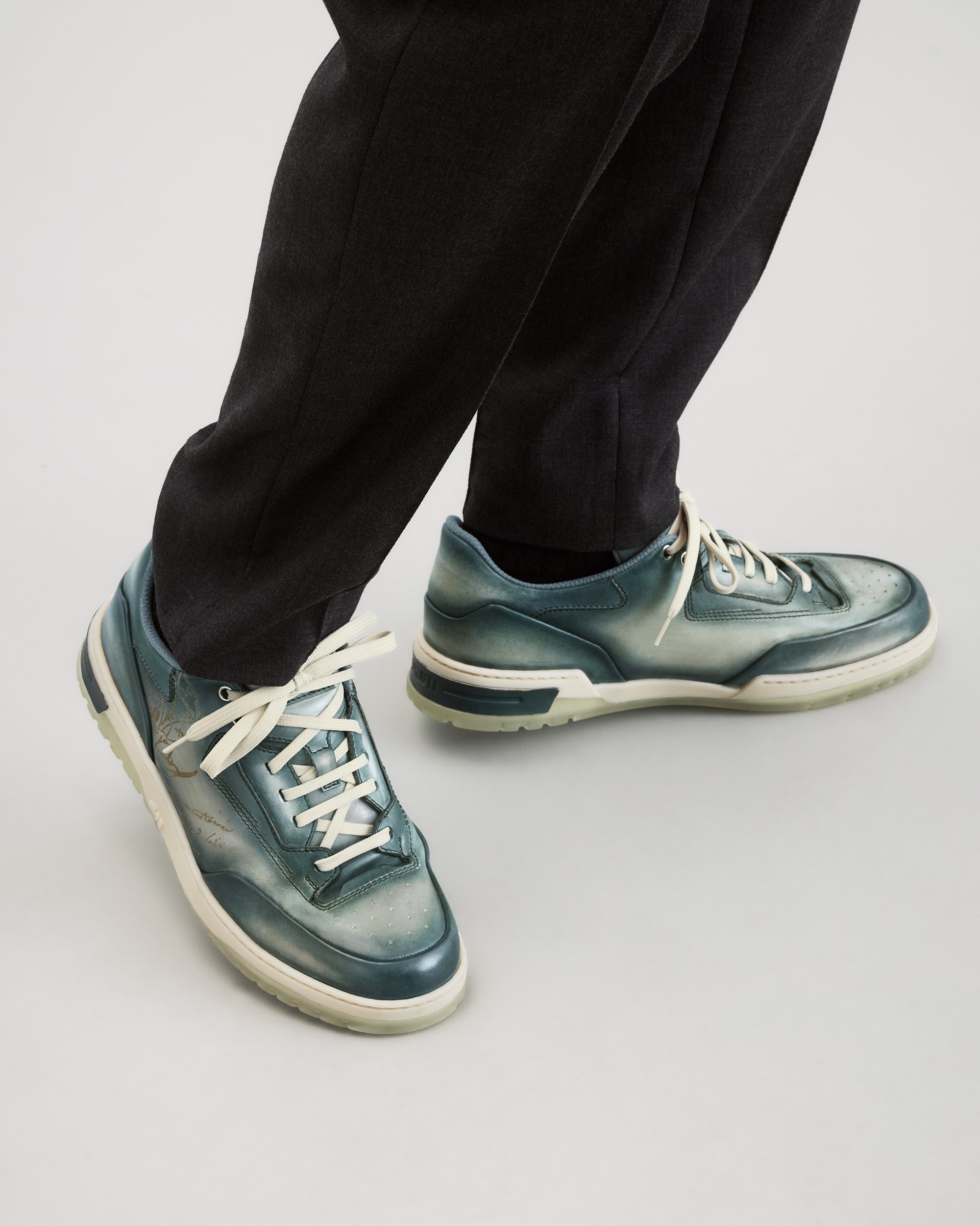 プレイオフ スニーカー | ベルルッティ JP